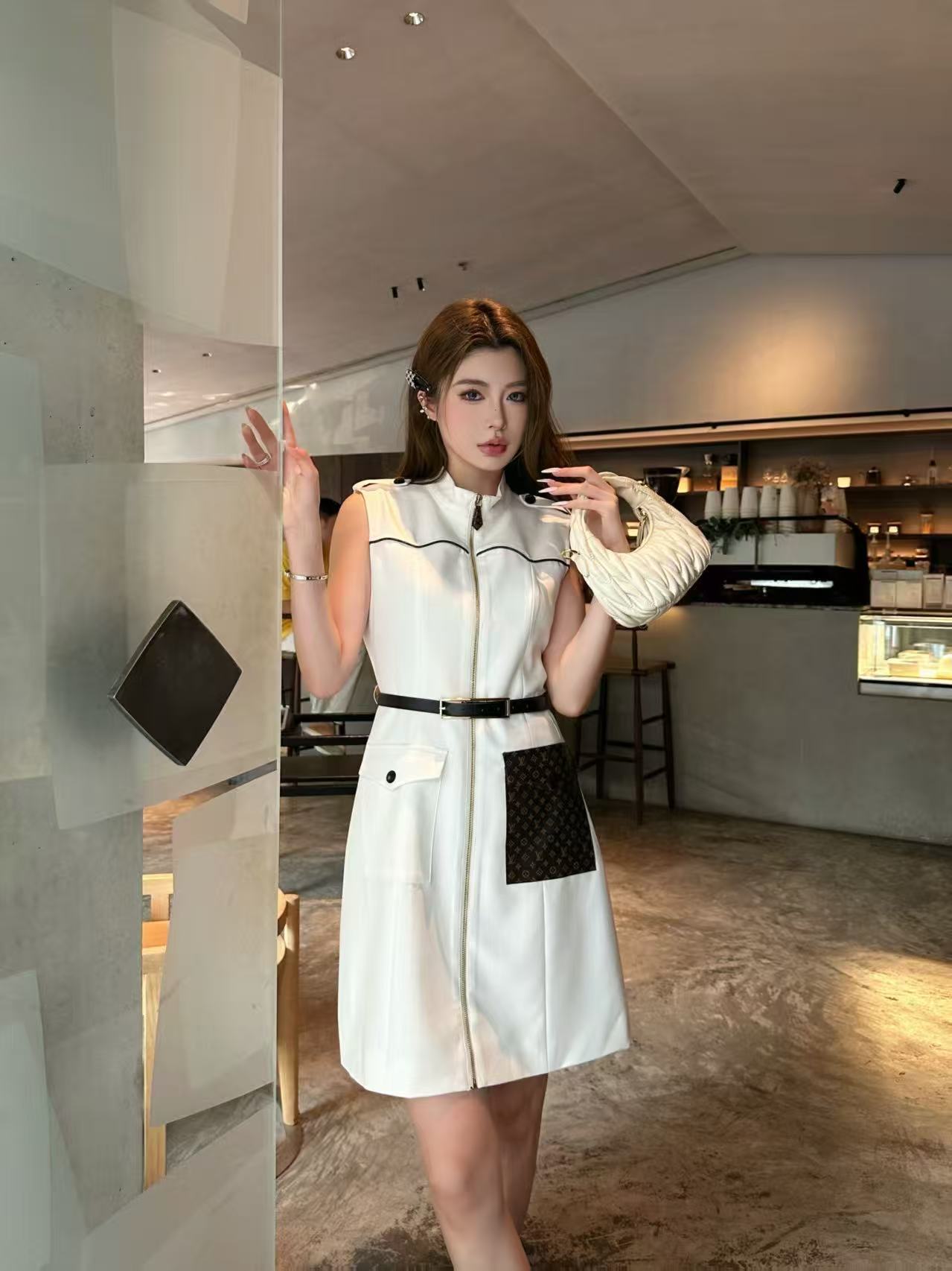 LVファスナー付きノースリーブドレス【50％割引+送料無料】