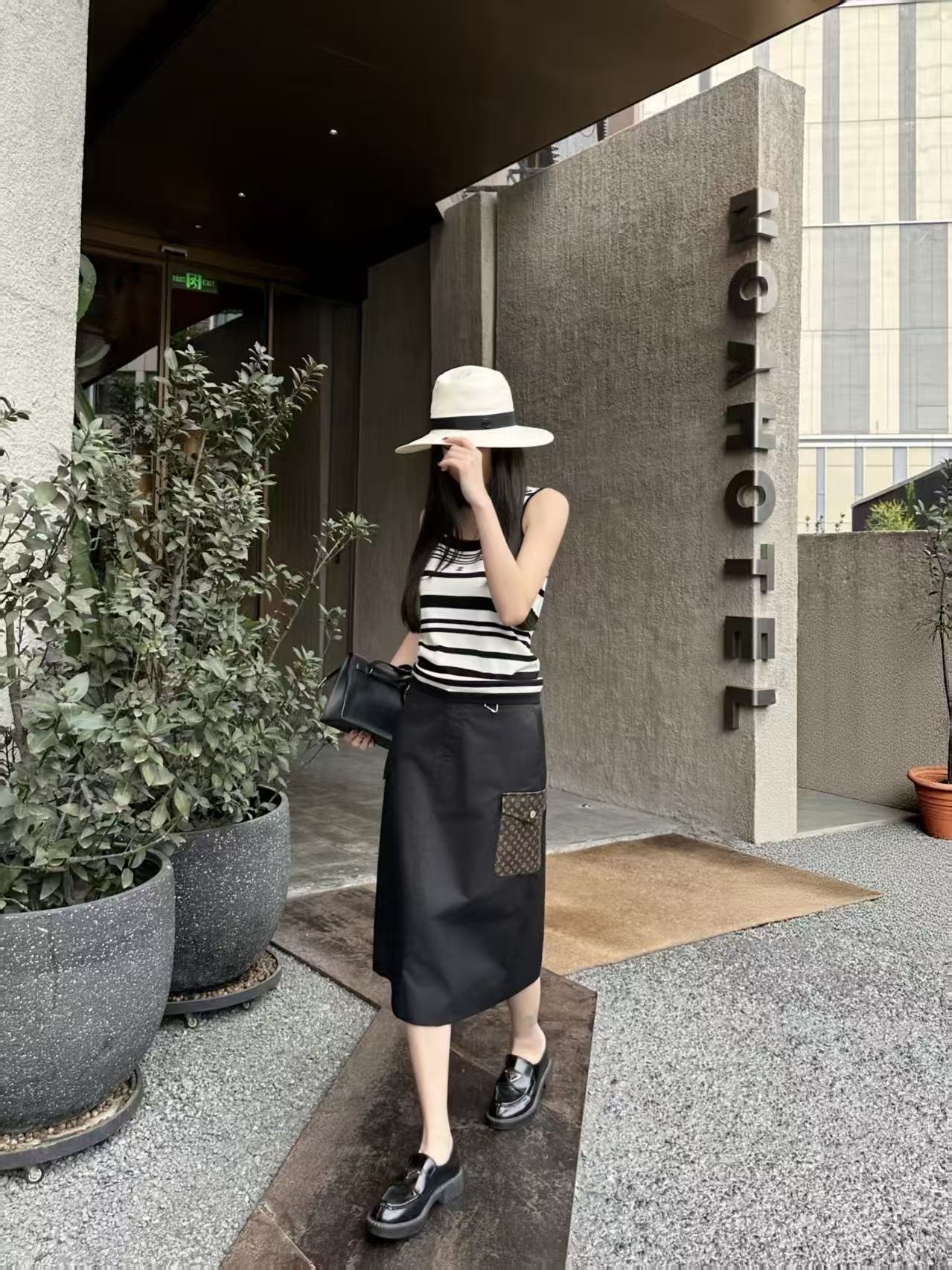 LVポケットプリントミディスカート【50％割引+送料無料】