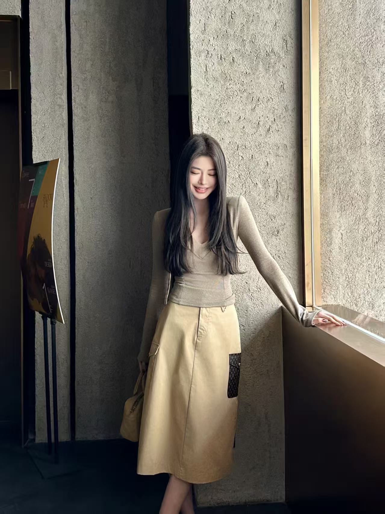 LVポケットプリントミディスカート【50％割引+送料無料】