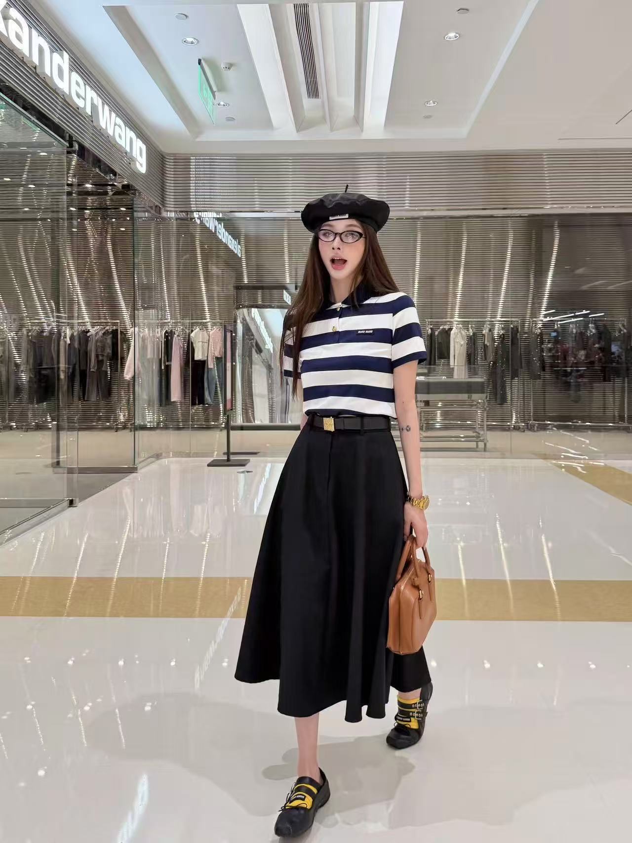 M1UM1U高品質トップス＋スカート ツーピースセット【50％割引+送料無料】