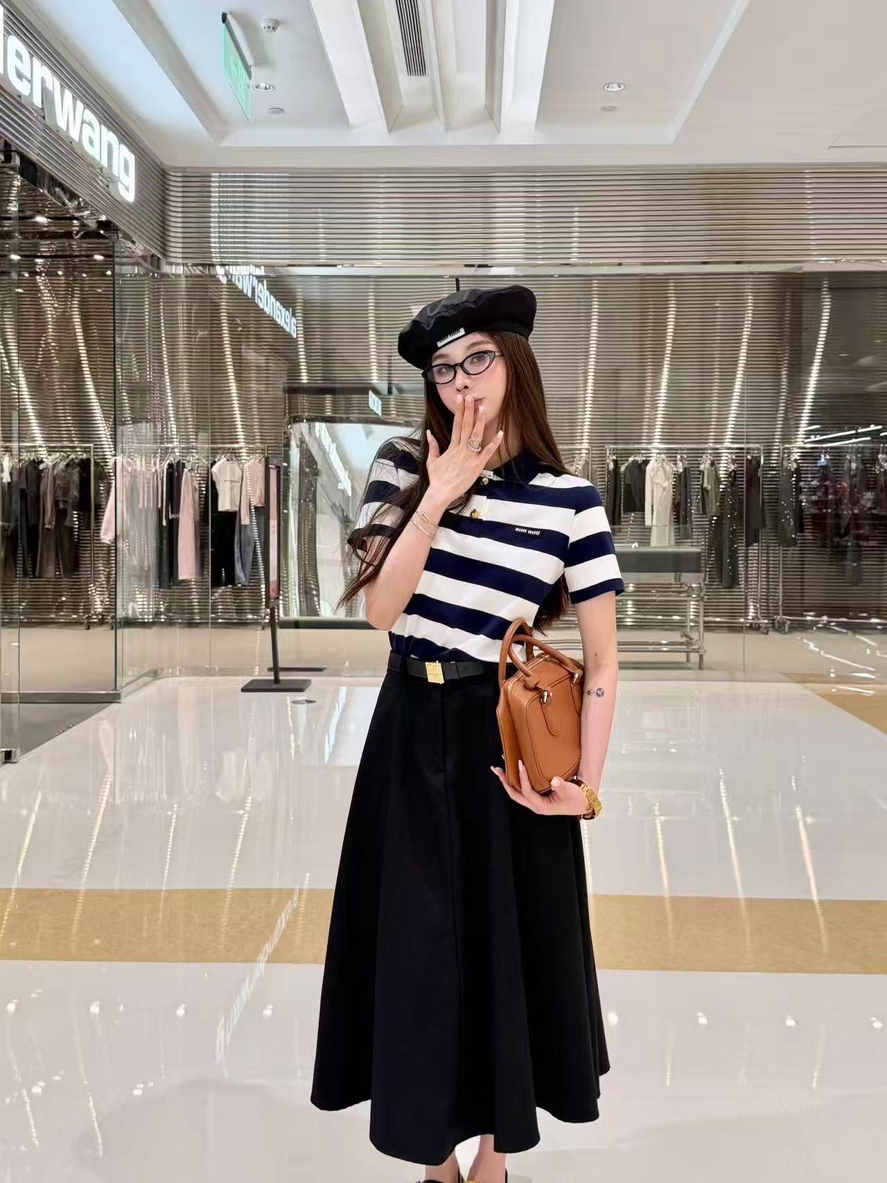 M1UM1U高品質トップス＋スカート ツーピースセット【50％割引+送料無料】