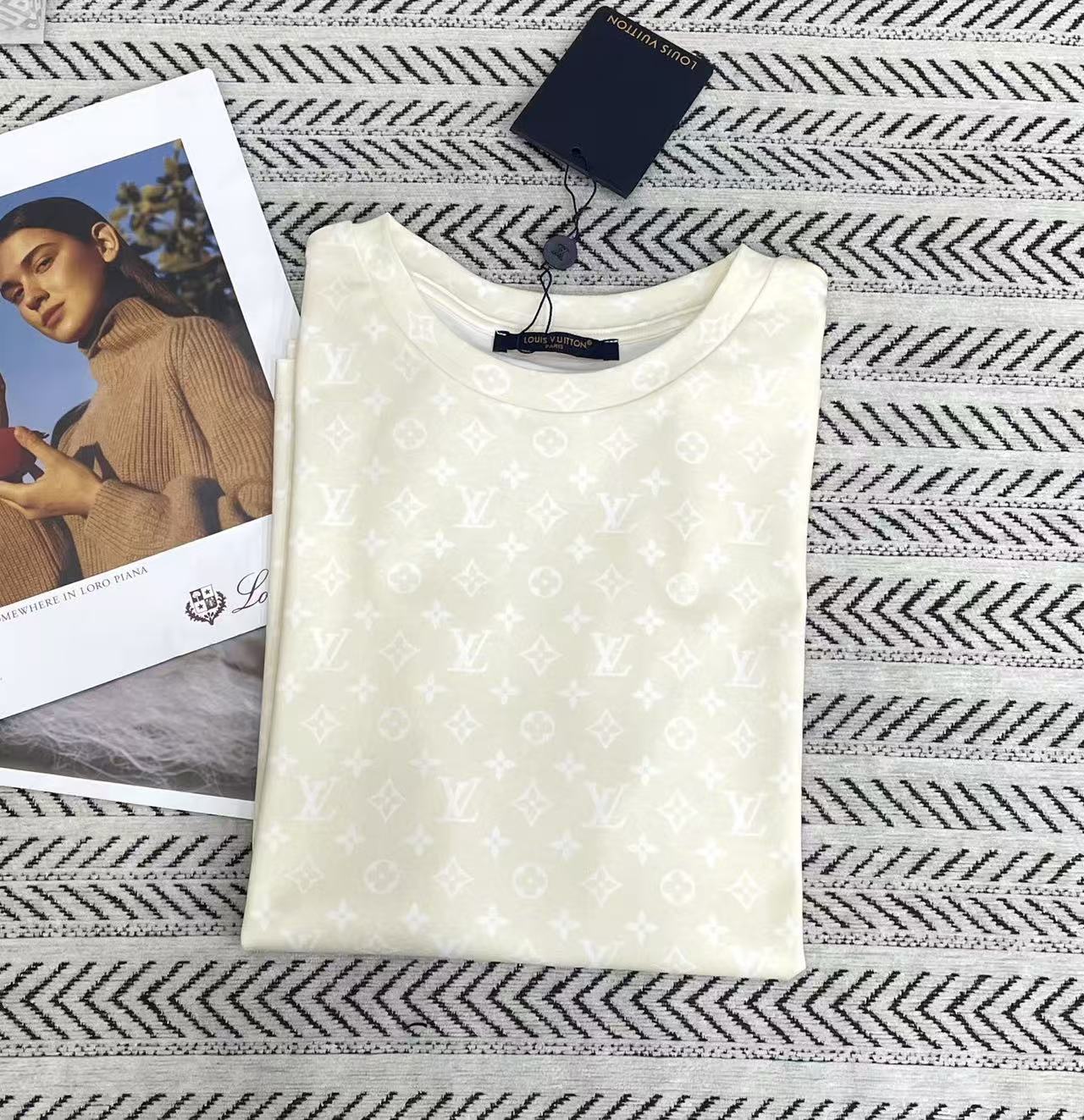 LVプリントTシャツ【50％割引+送料無料】