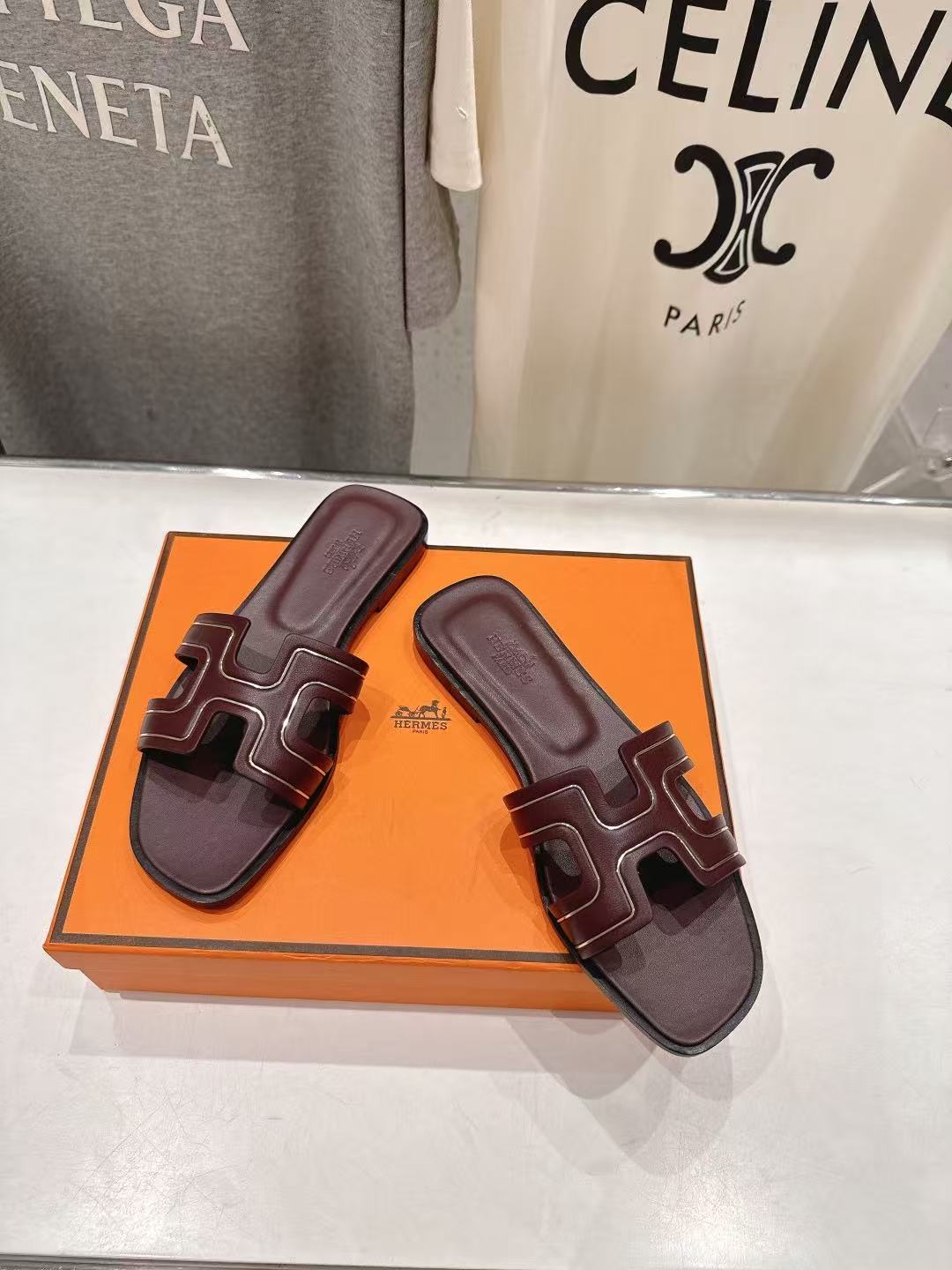 HERME5高品質なH型レザーフラットシューズ【50％割引+送料無料】