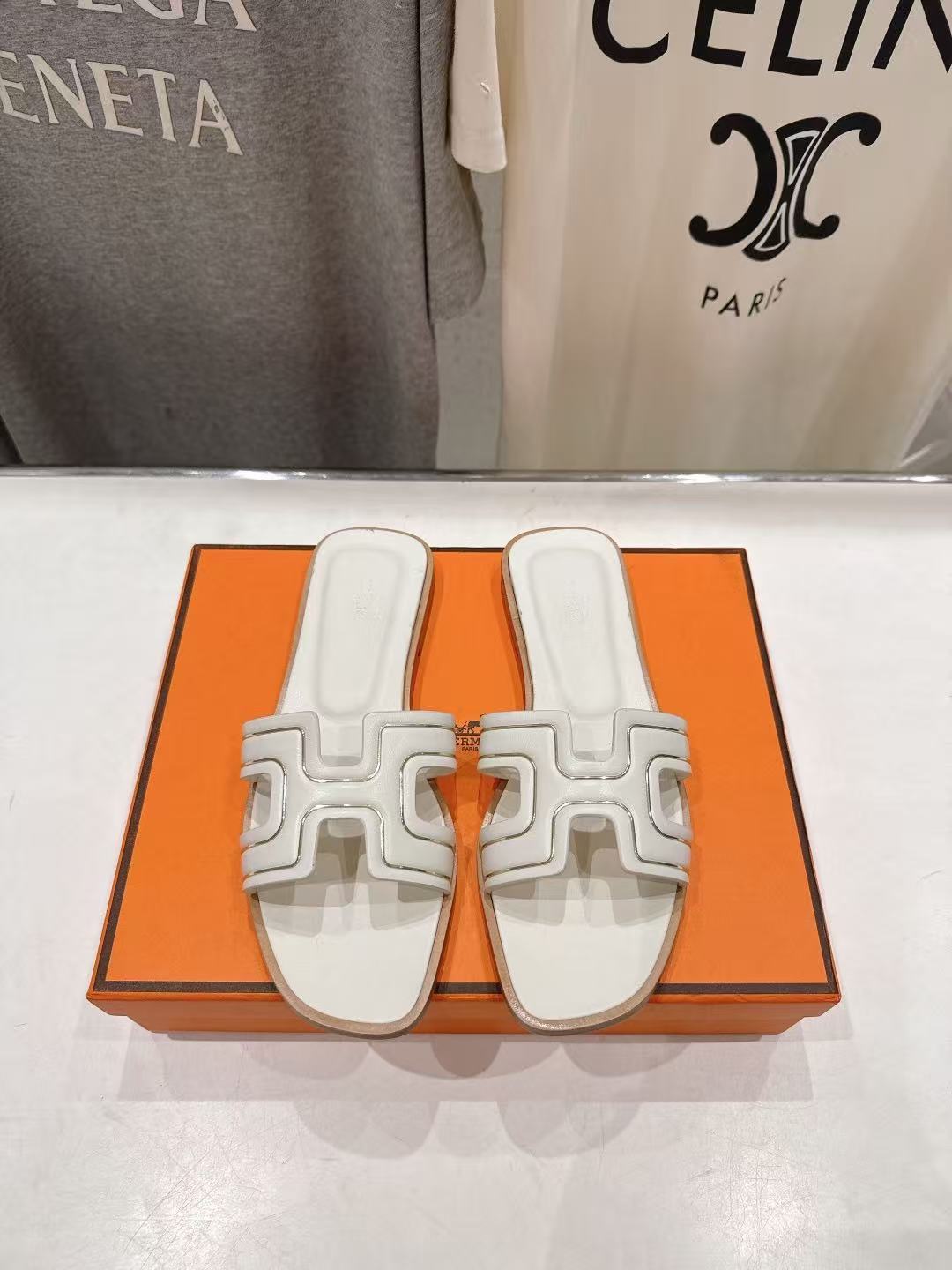 HERME5高品質なH型レザーフラットシューズ【50％割引+送料無料】