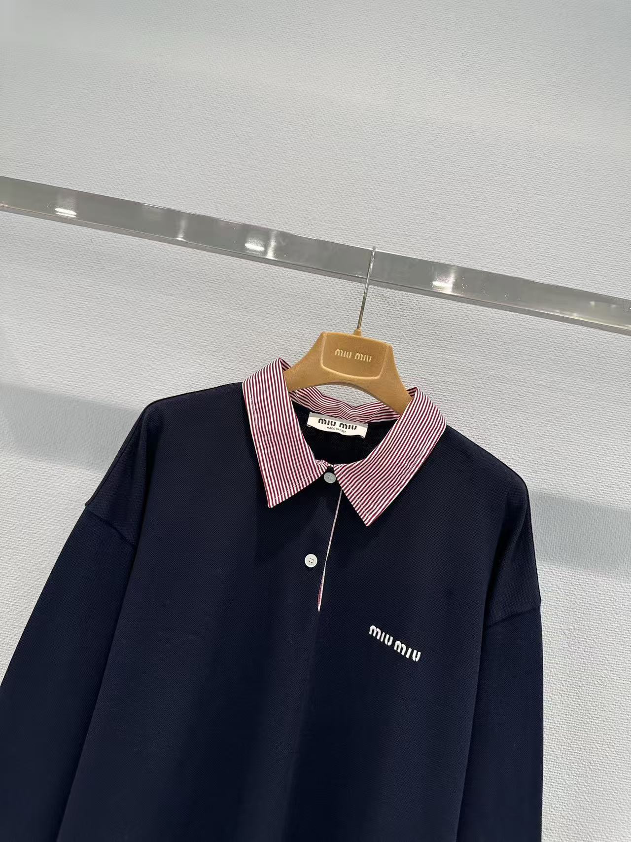 M1UM1U 襟付きトップス【50％割引+送料無料】