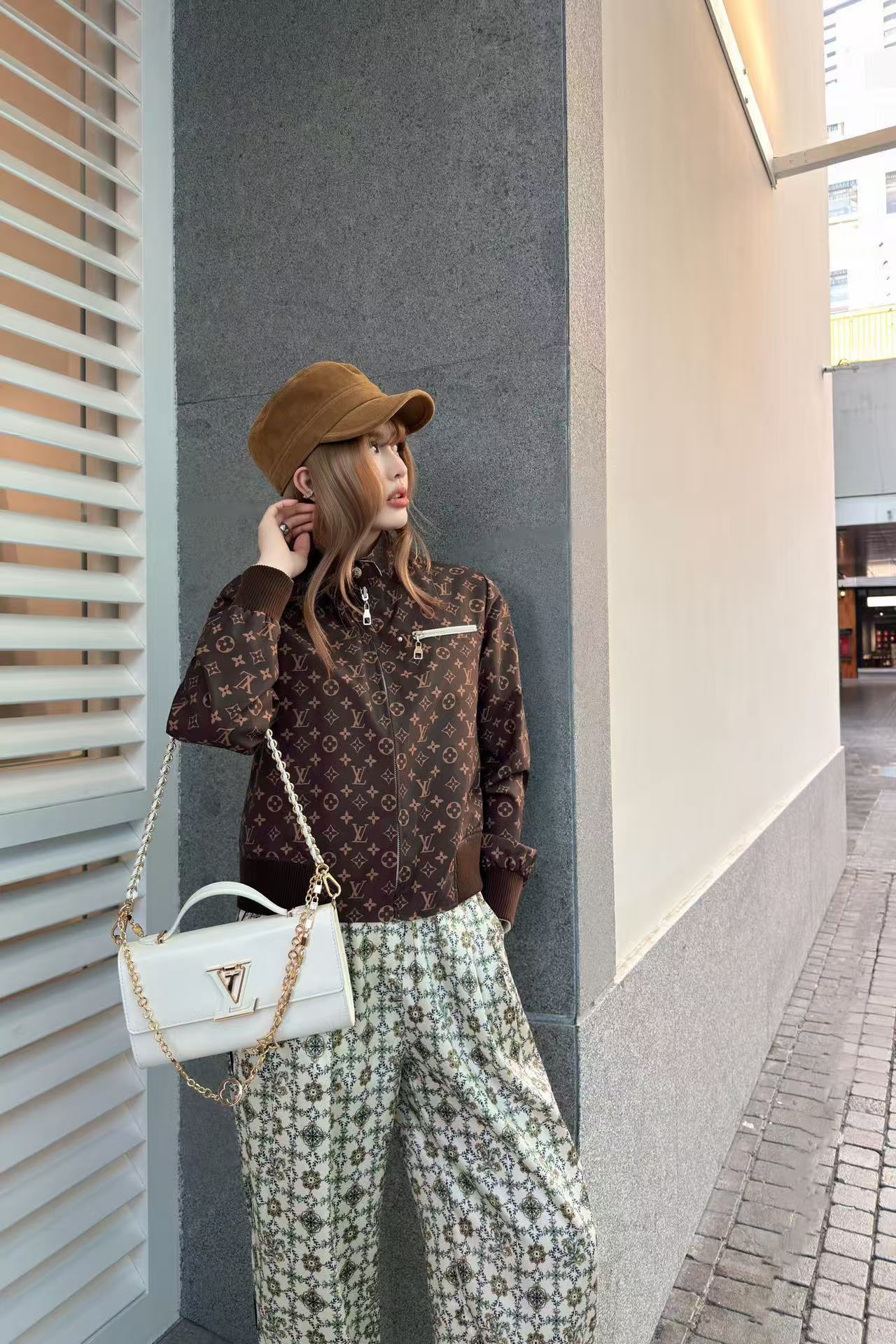 LV リバーシブル スタンドカラー ジャケット【50％割引+送料無料】