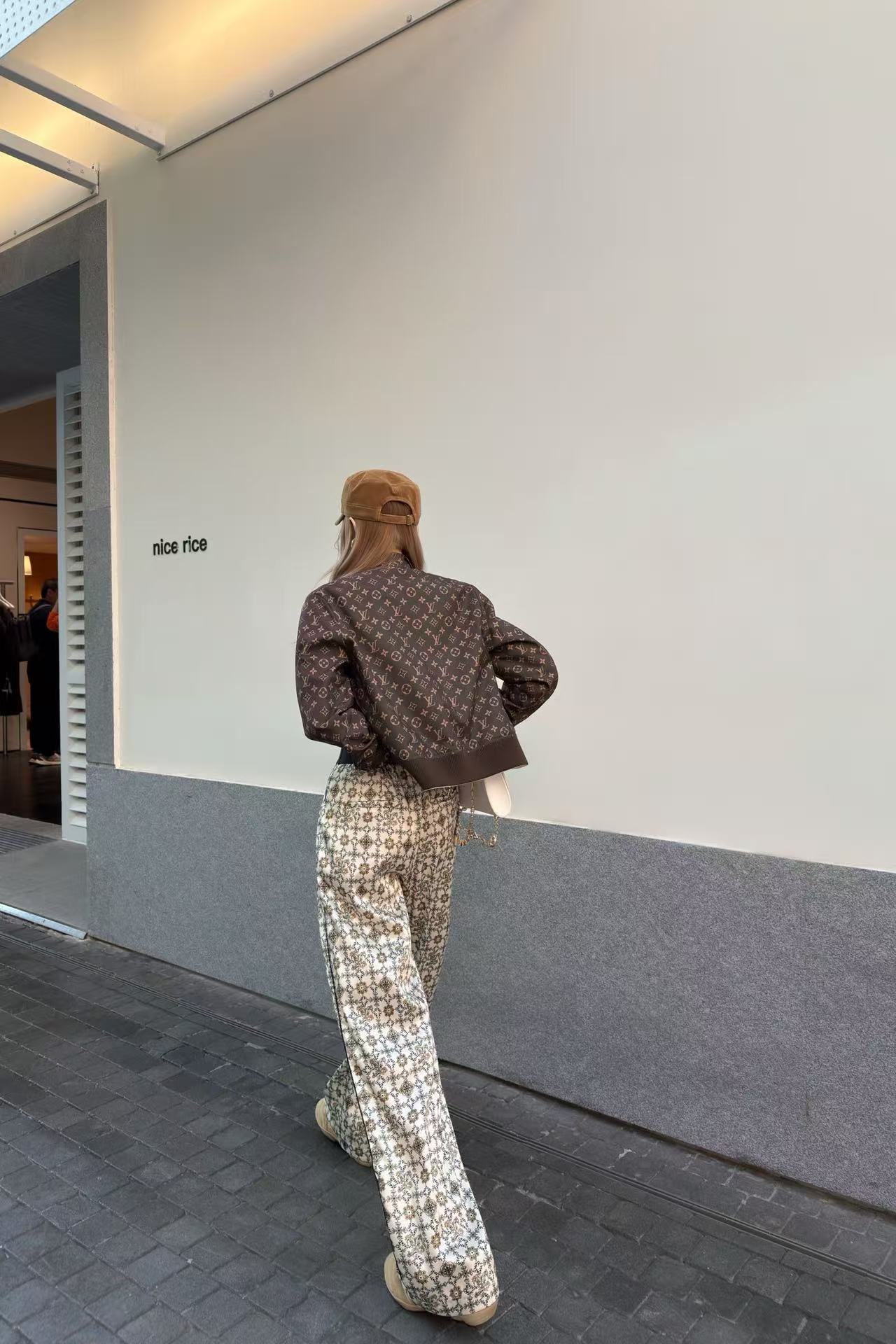 LV リバーシブル スタンドカラー ジャケット【50％割引+送料無料】