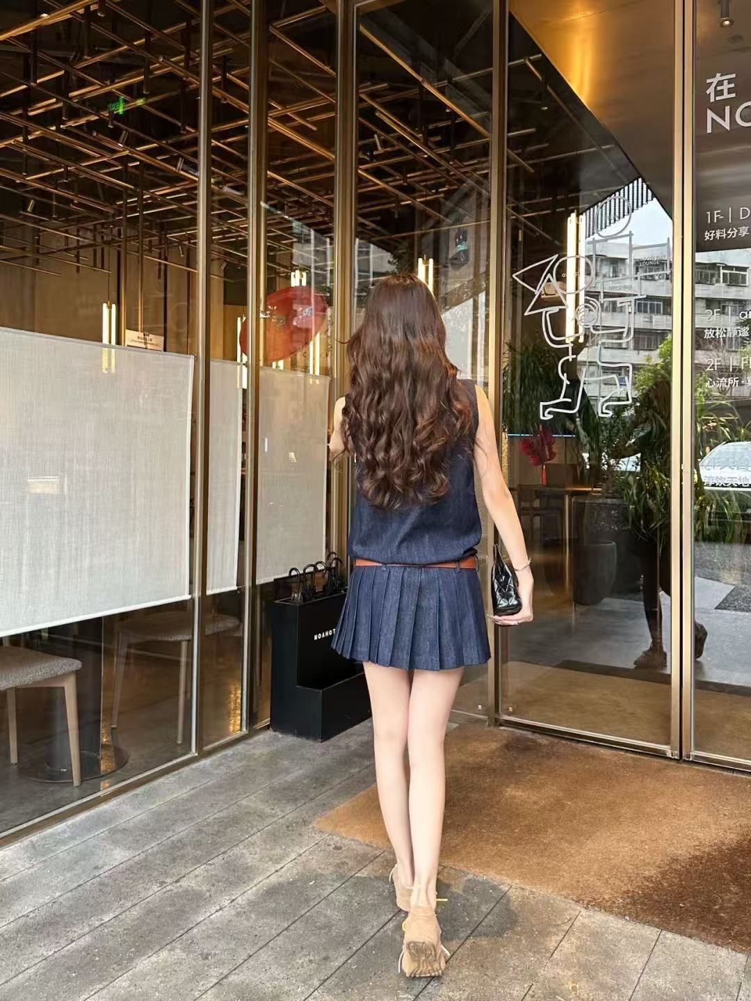 M1UM1U ジッパーレターデニムノースリーブドレス【50％割引+送料無料】