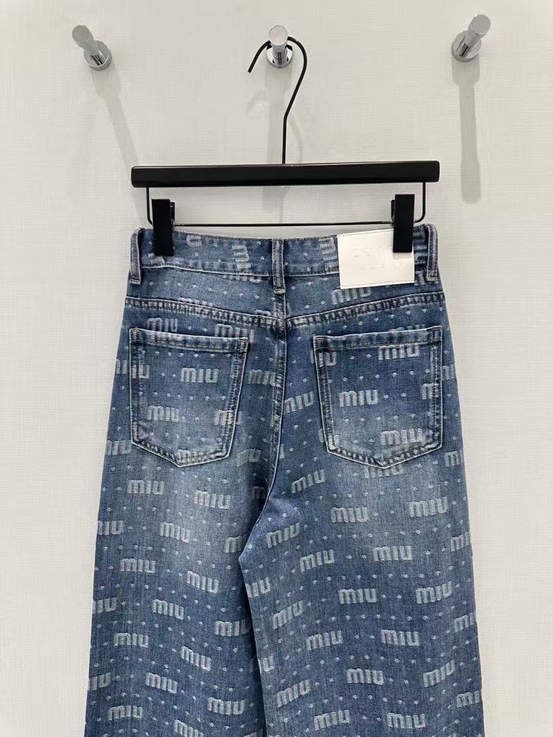 M1UM1U オールレターデニムジーンズ【50％割引+送料無料】