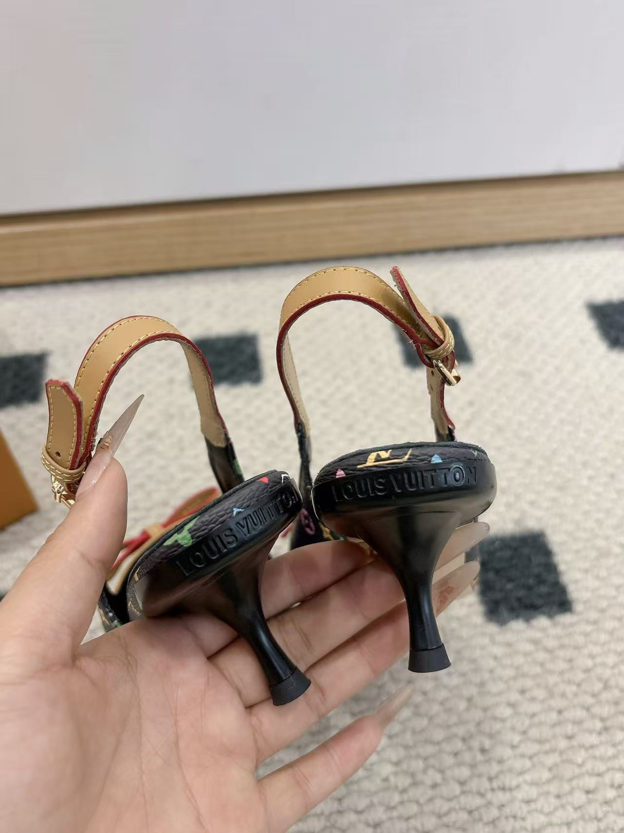 LV 高品質プリント ローヒールシューズ【50％割引+送料無料】