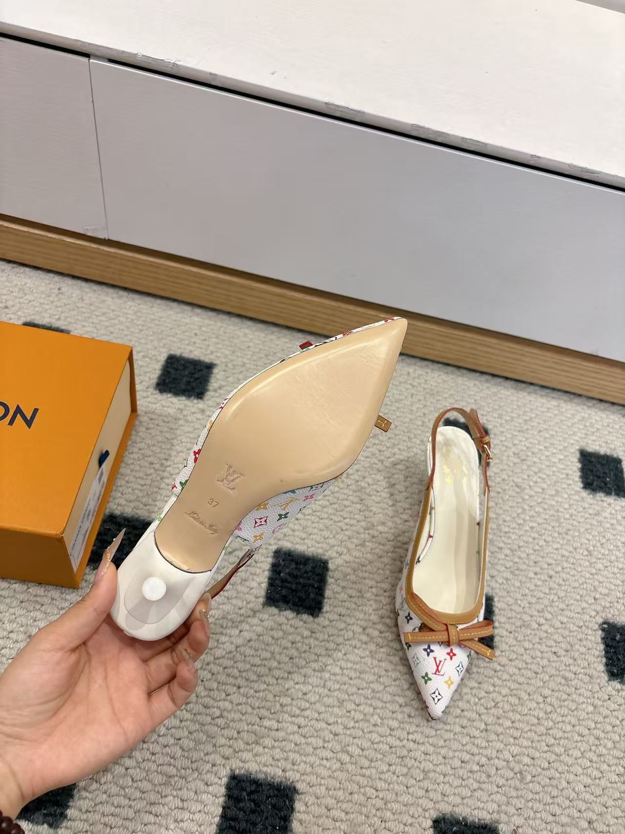 LV 高品質プリント ローヒールシューズ【50％割引+送料無料】