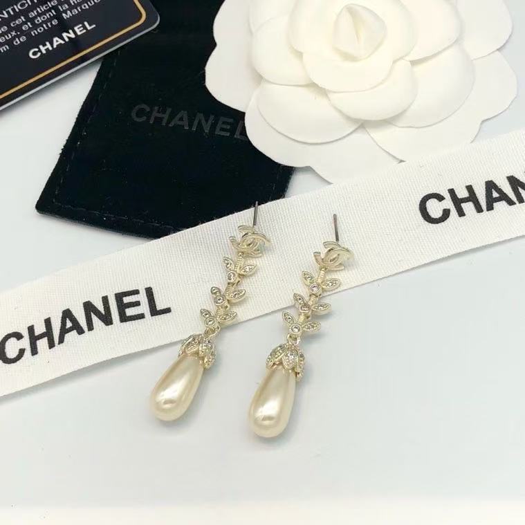 CHANE1 ダブルC ダイヤモンドスタッドピアス【50％割引+送料無料】