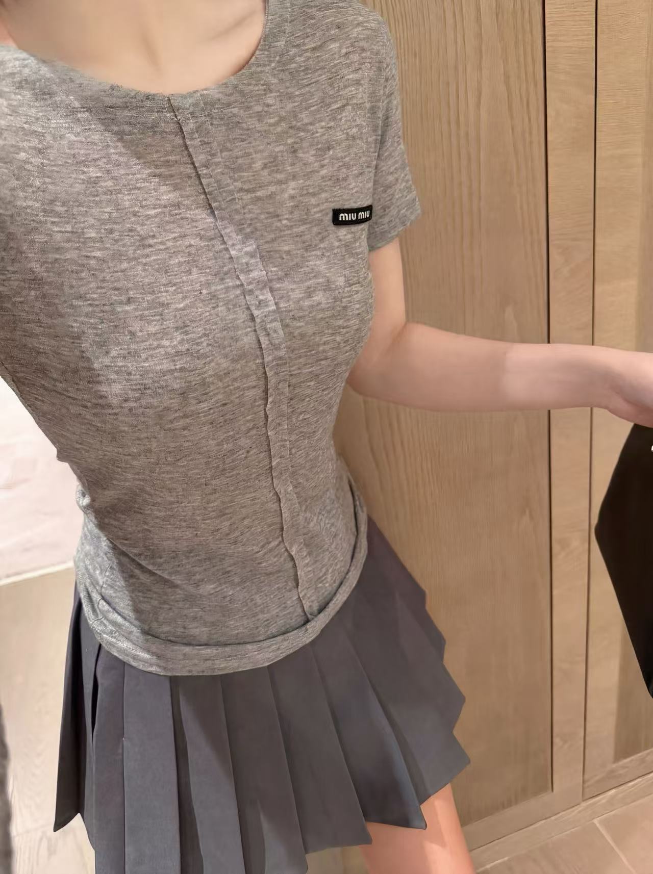 M1UM1U シンプルなTシャツ＋スカートのツーピースセット【50％割引+送料無料】