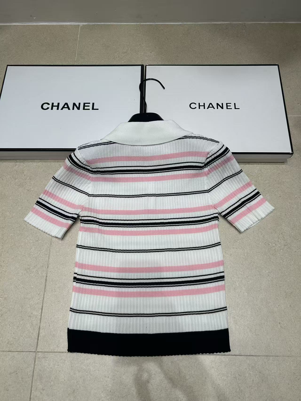 M1UM1U 襟付きウールセーター【50％割引+送料無料】