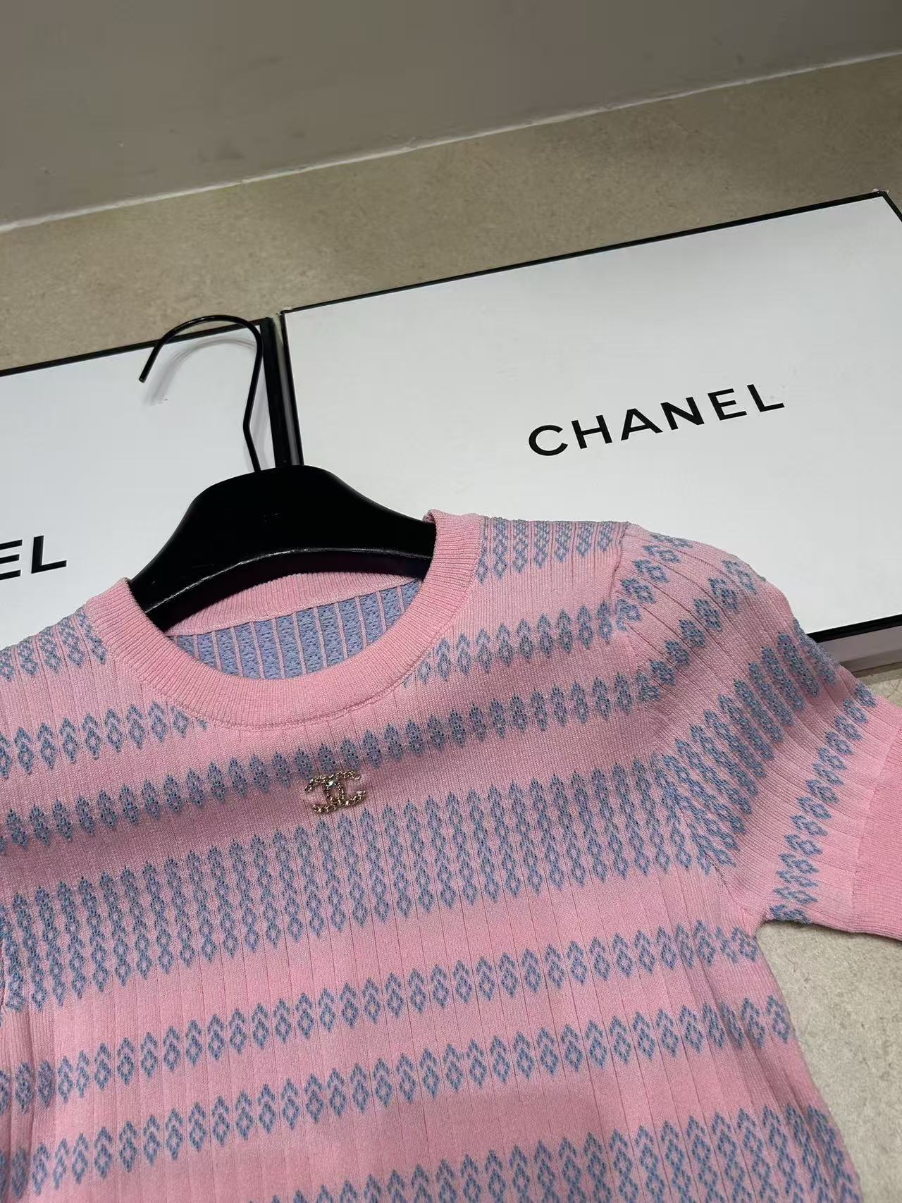 CHANE1 ストライプ柄ダブルCウールセーター【50％割引+送料無料】