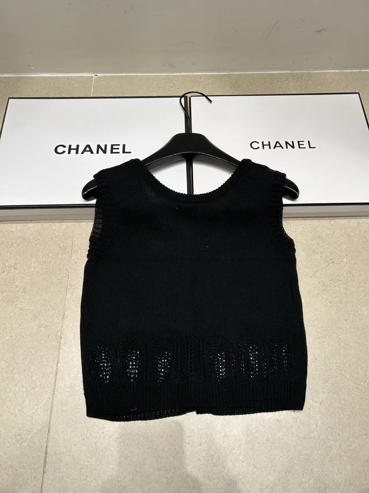 CHANE1 花柄ウールベスト【50％割引+送料無料】