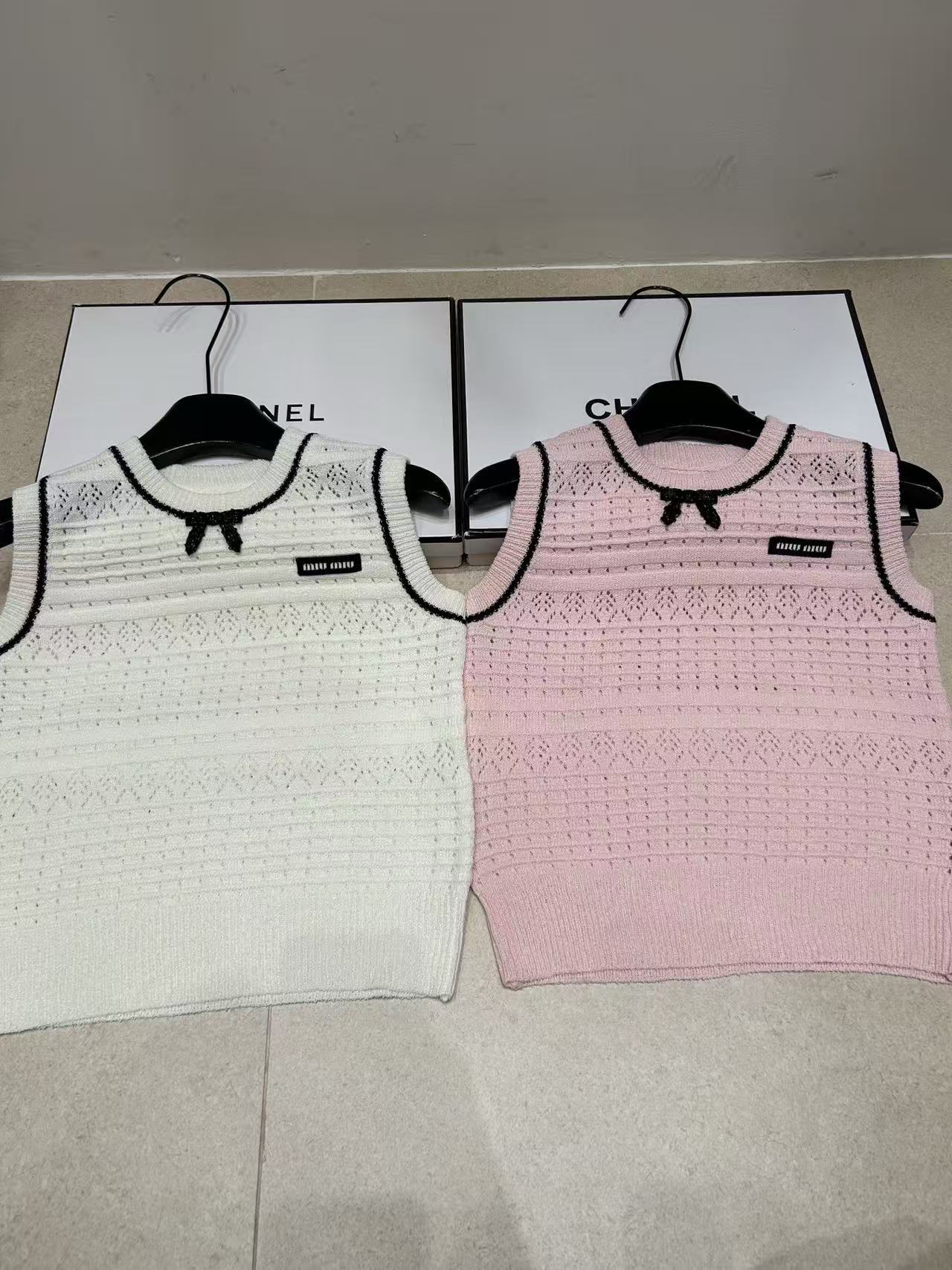 M1UM1U 蝶ネクタイ付きウールベスト【50％割引+送料無料】