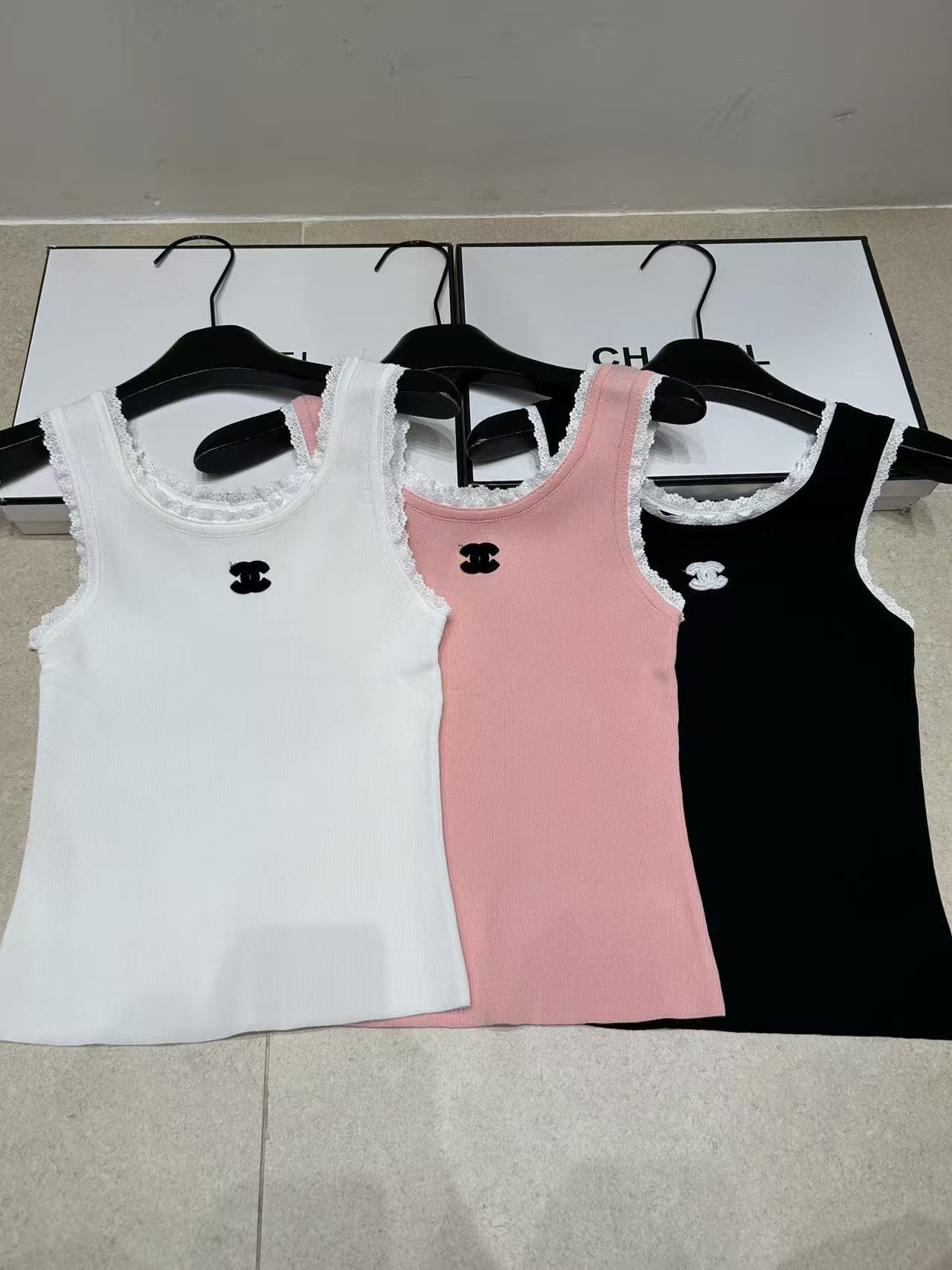 CHANE1 ダブルC レースウールベスト【50％割引+送料無料】