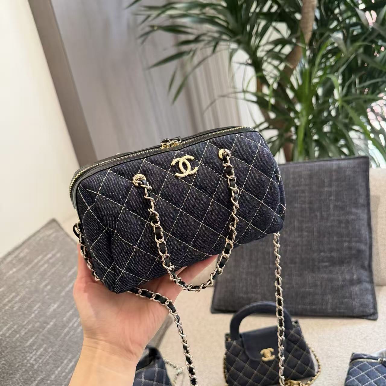 CHANE1チェーンデニムボウリングバッグ【50％割引+送料無料】