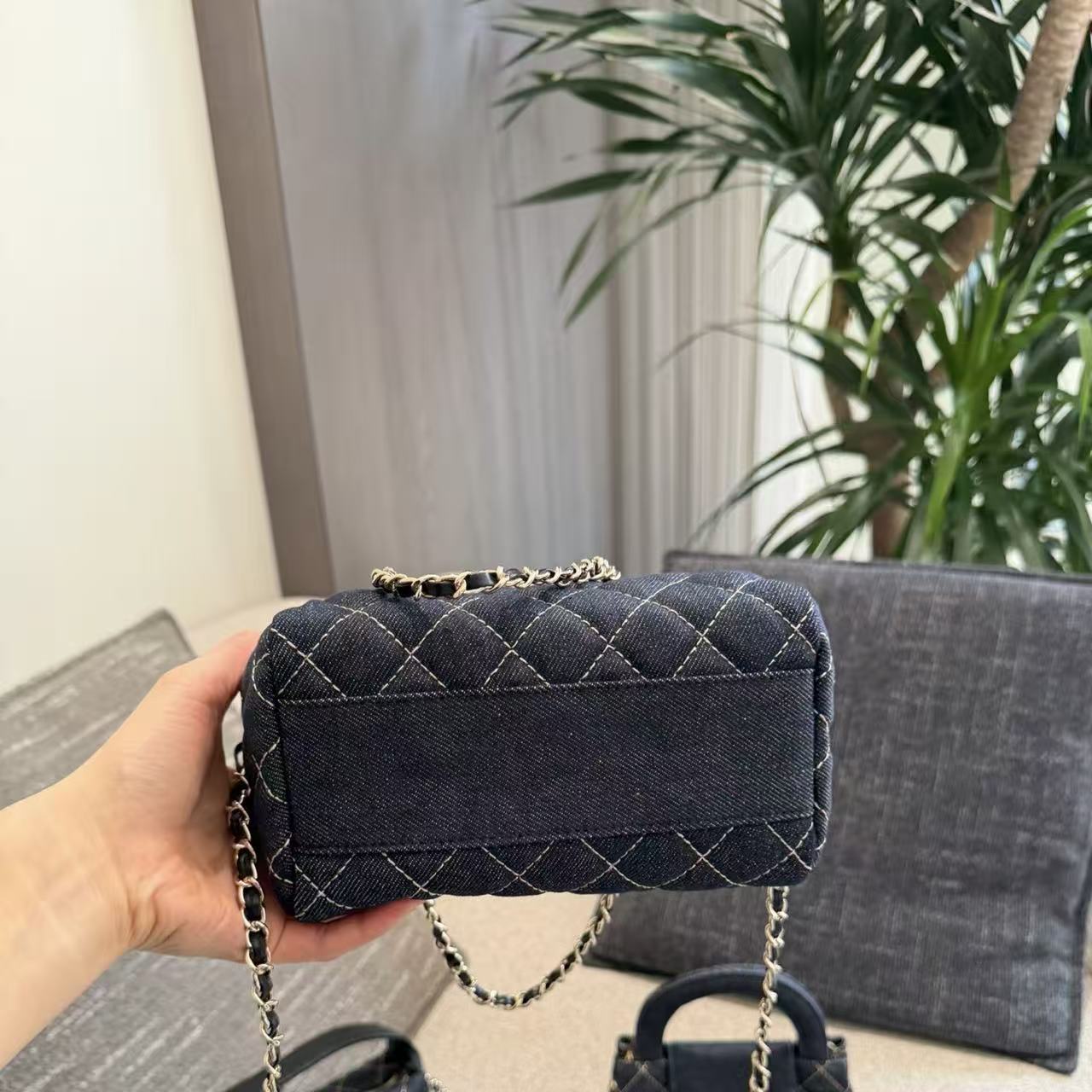 CHANE1チェーンデニムボウリングバッグ【50％割引+送料無料】