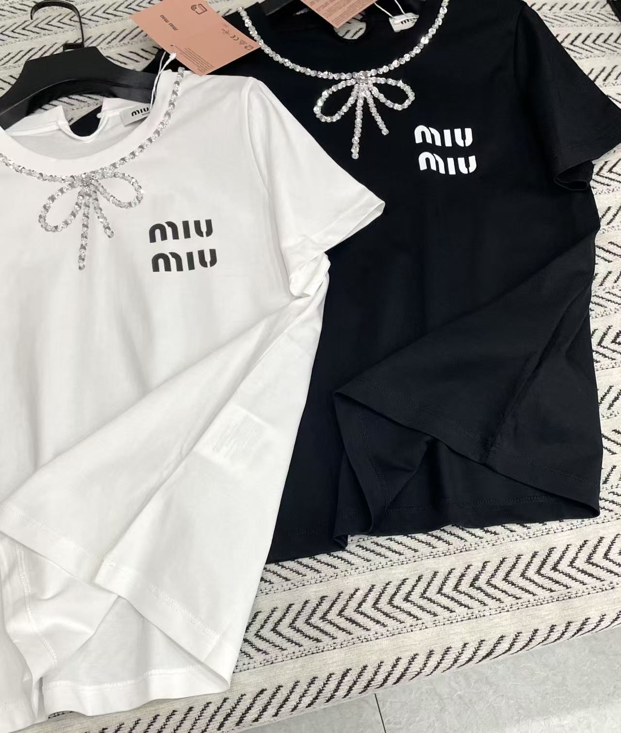 M1UM1U ダイヤモンドボウTシャツ【50％割引+送料無料】