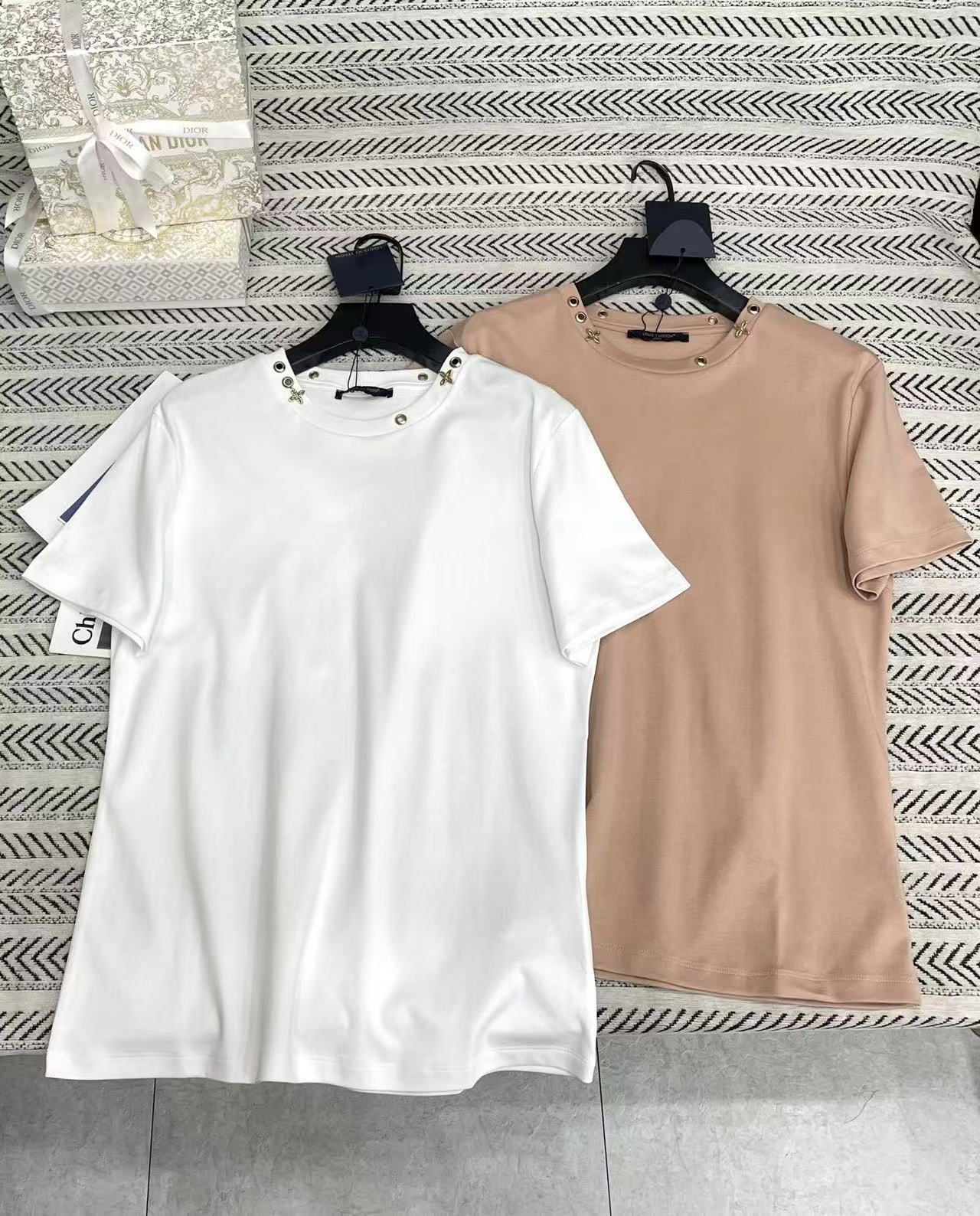 LVメタリックな四つ葉のクローバーTシャツ【50％割引+送料無料】