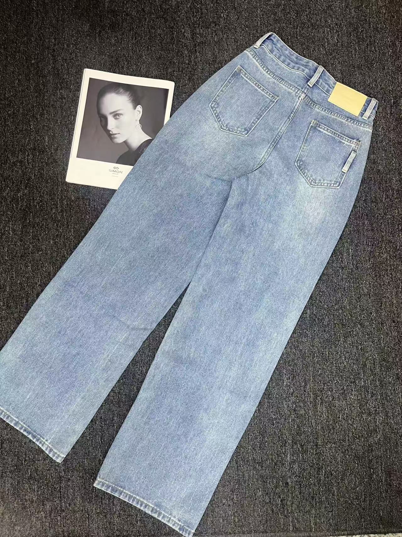 LV四つ葉のクローバーの刺繍入りジーンズ【50％割引+送料無料】