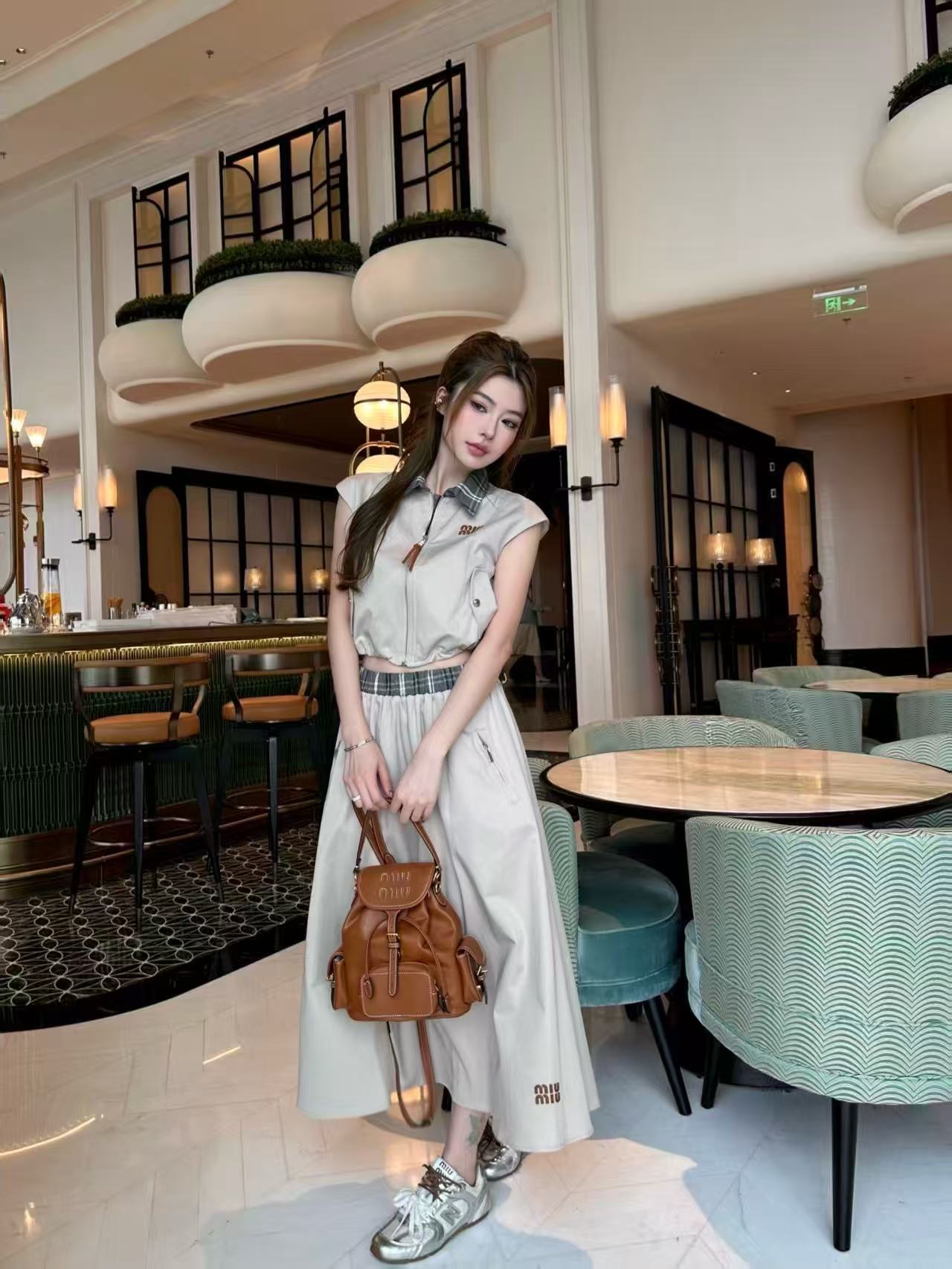 M1UM1U ジップアップベスト＋スカート 2点セット【50％割引+送料無料】