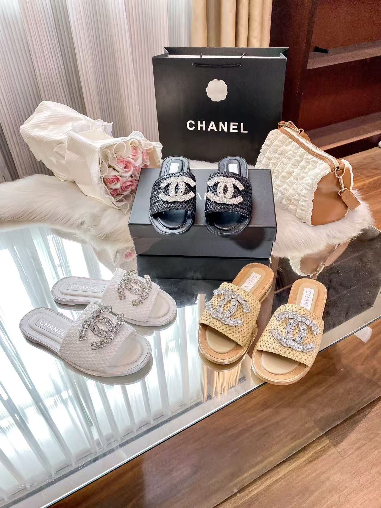 CHANE1 ダブルC クリスタルラインストーン編み込みスリッパ【50％割引+送料無料】
