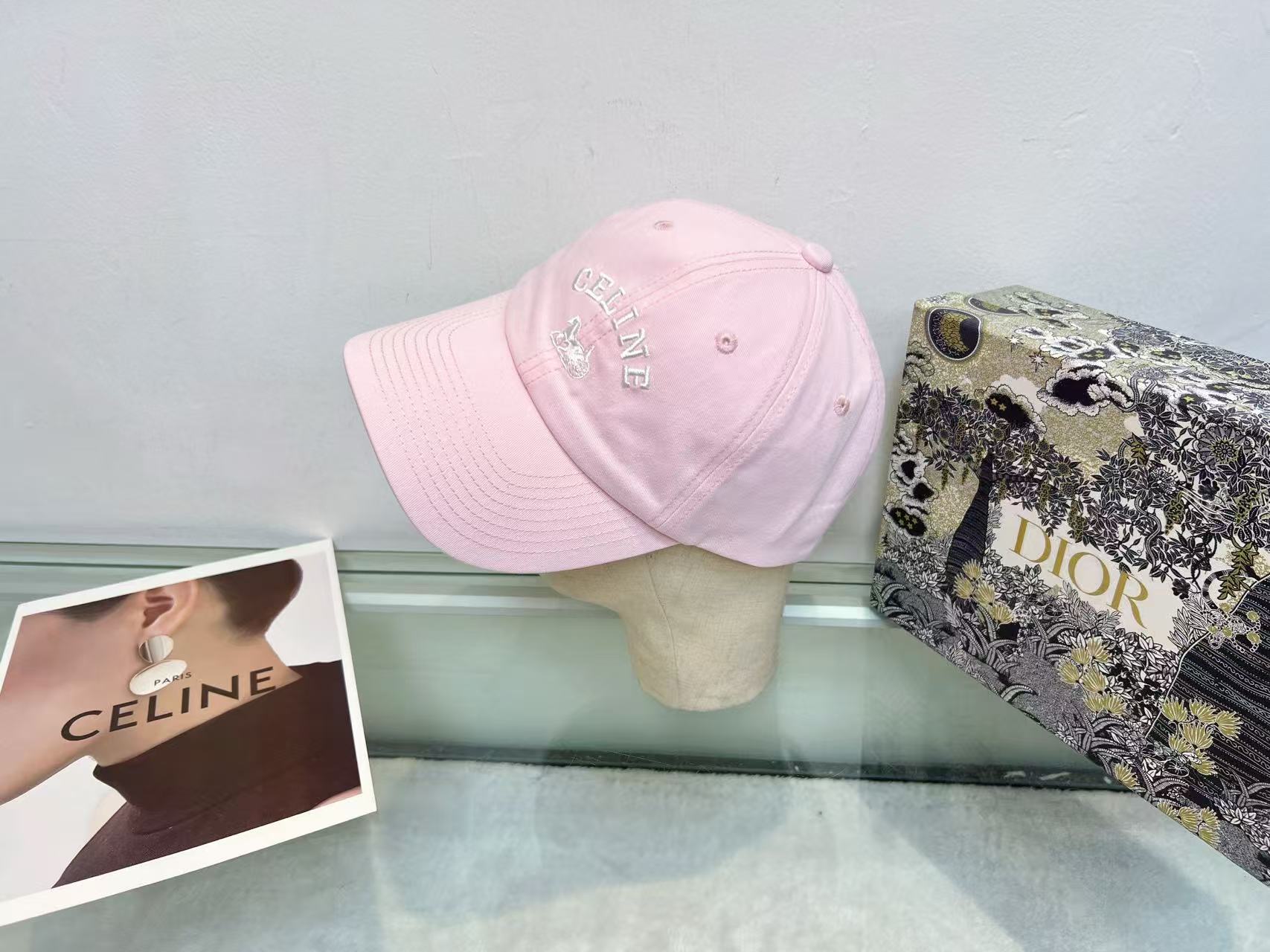 CEL1NE刺繍入りレターベースボールキャップ【50％割引+送料無料】