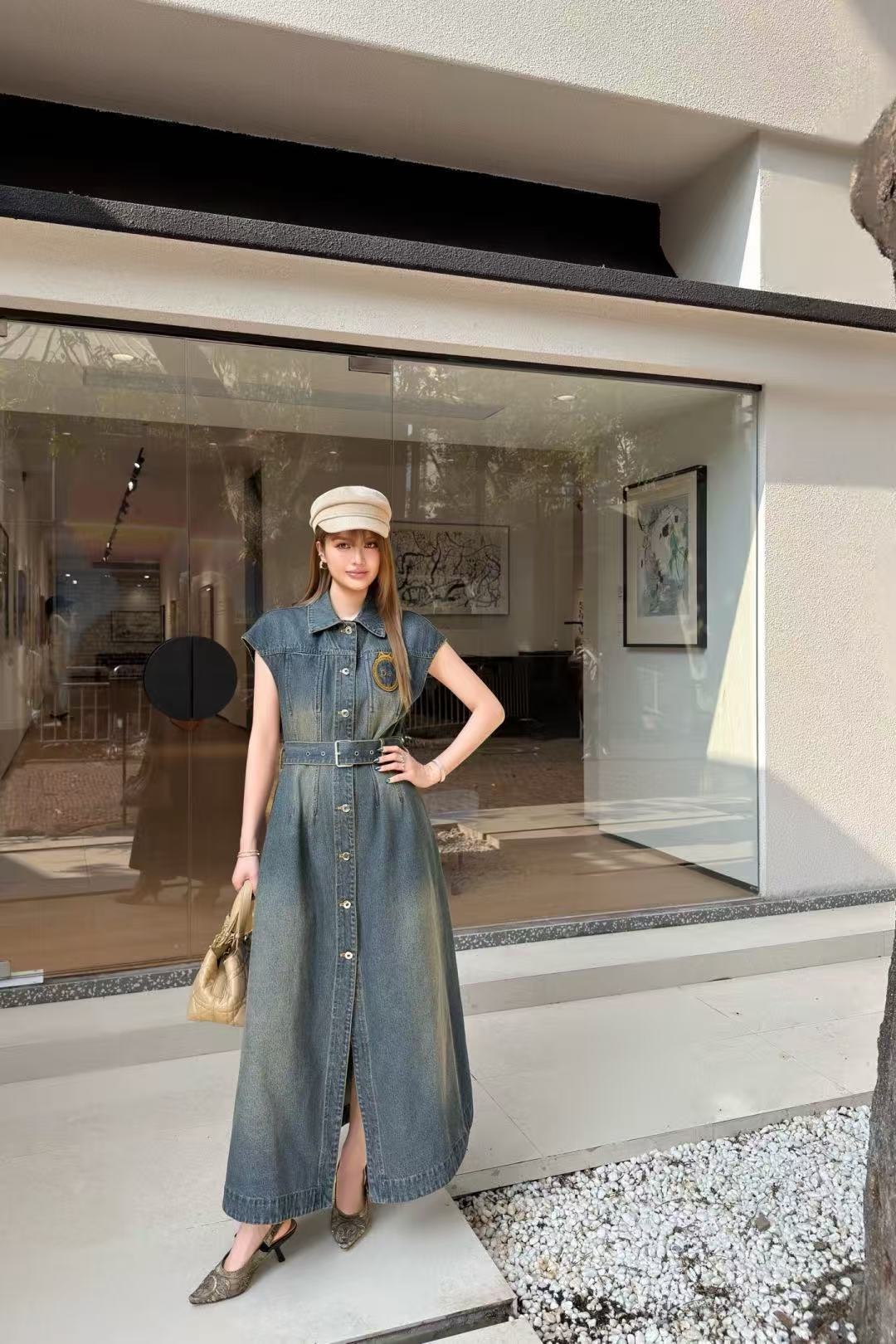 DIOR 刺繍入りレター デニムドレス【50％割引+送料無料】