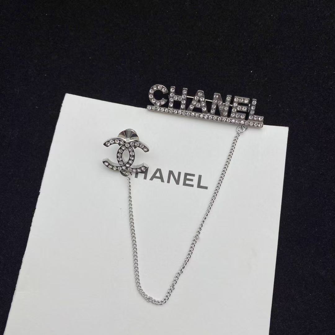 CHANE1 ダイヤモンドセット レタータッセルブローチ【50％割引+送料無料】