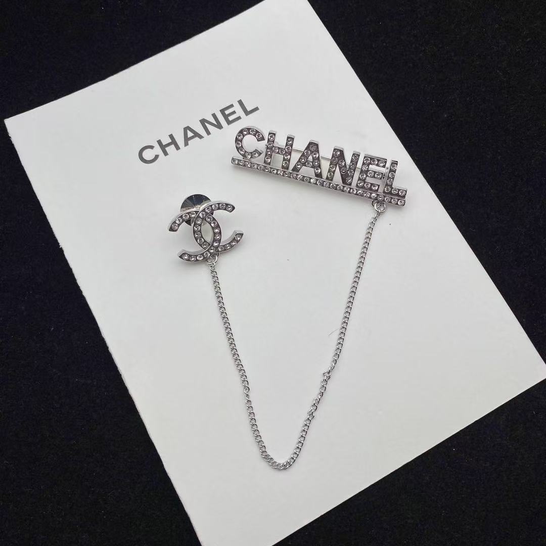 CHANE1 ダイヤモンドセット レタータッセルブローチ【50％割引+送料無料】