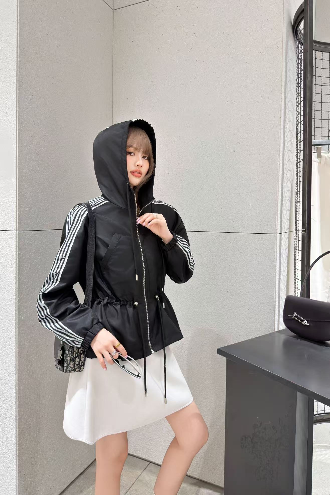 DIOR 高品質ドローストリング付きフードジャケット【50％割引+送料無料】