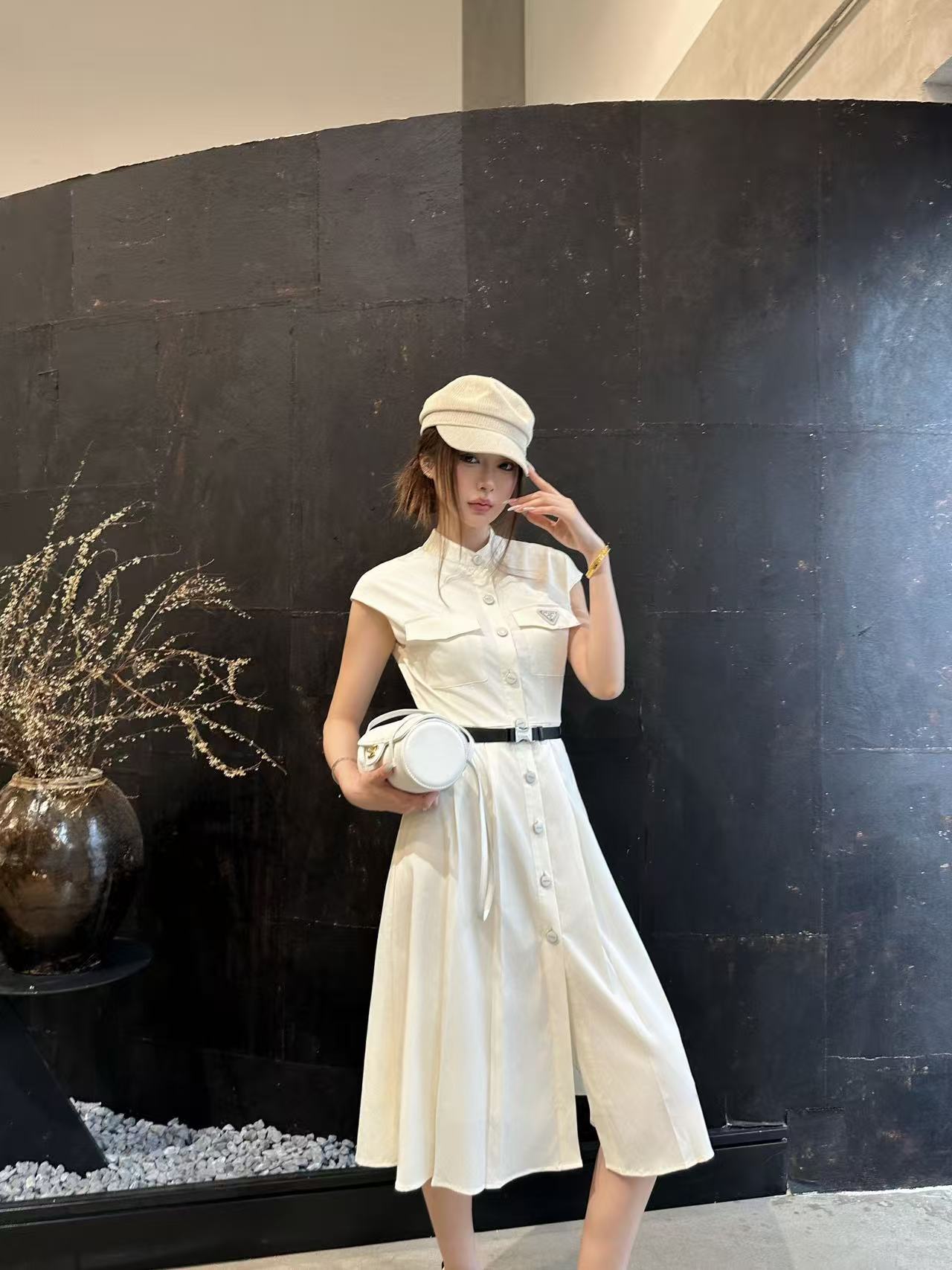 PR4DA 高品質トライアングルロゴ ノースリーブドレス【50％割引+送料無料】