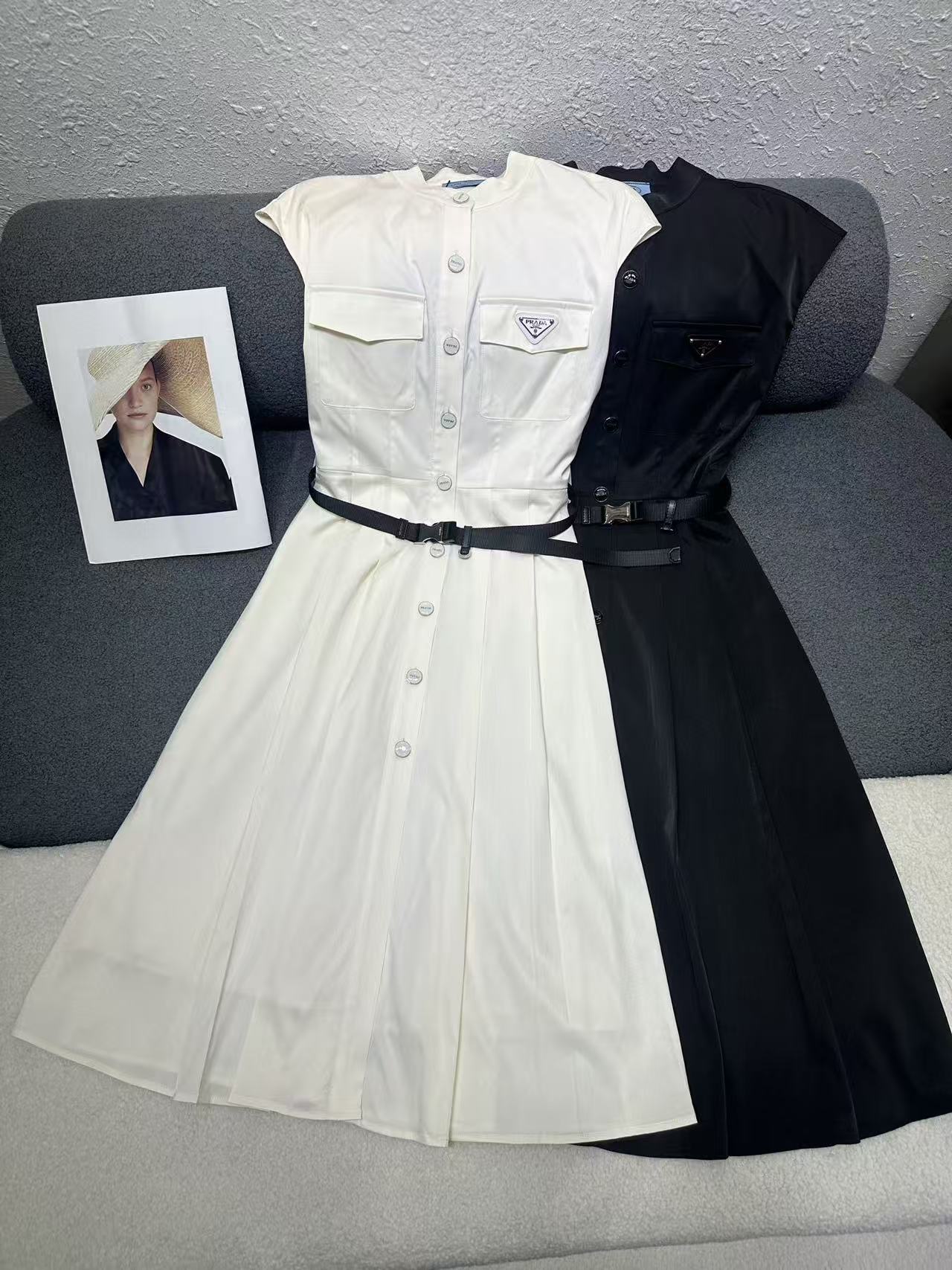 PR4DA 高品質トライアングルロゴ ノースリーブドレス【50％割引+送料無料】