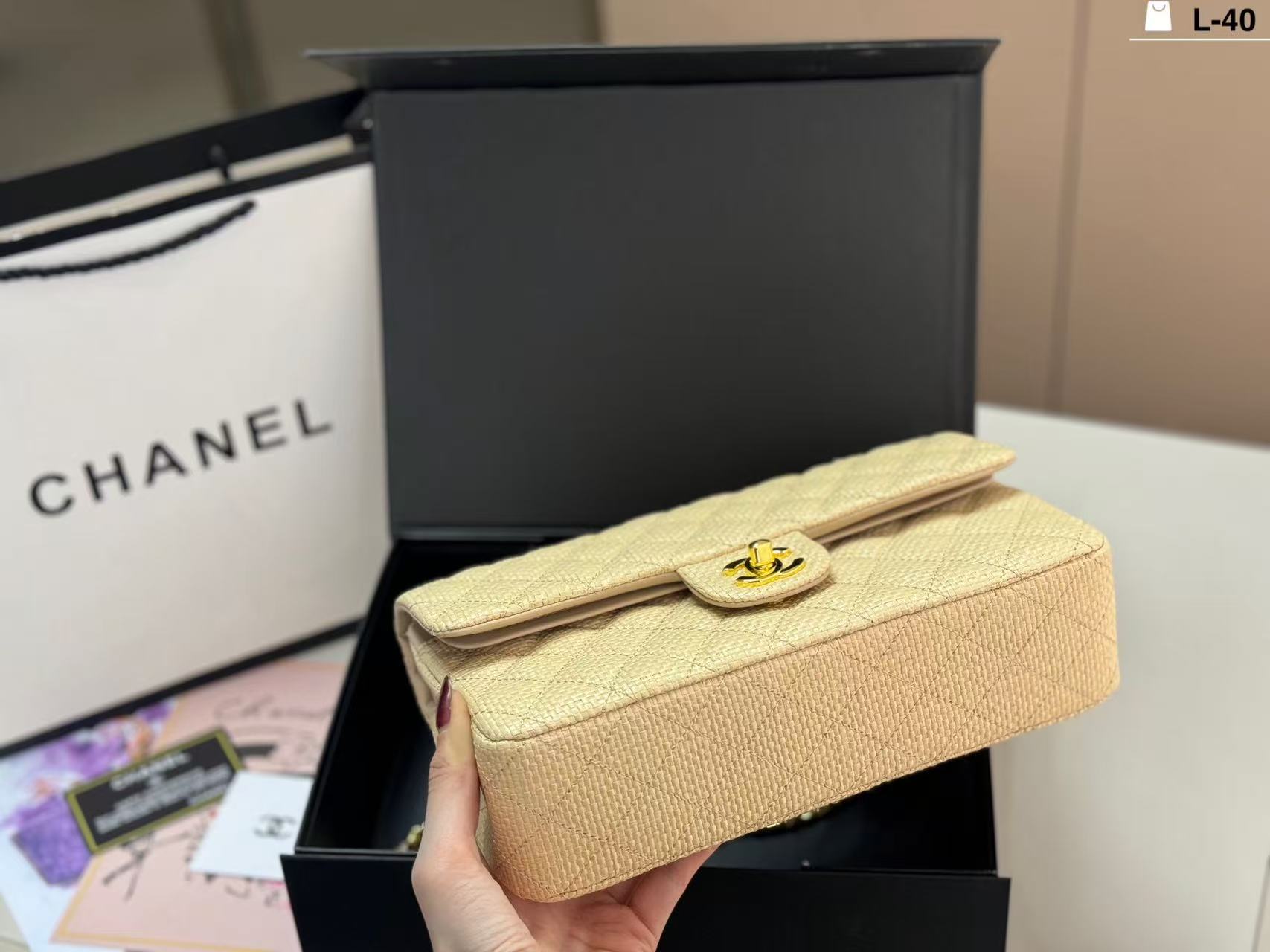 CHANE1 ライチ柄レザーチェーンバッグ【50％割引+送料無料】