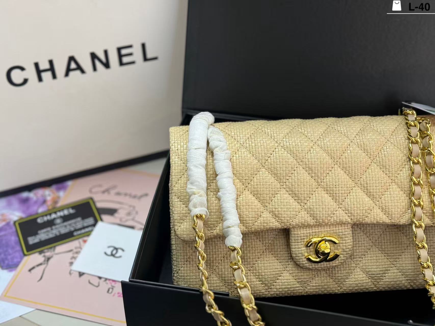 CHANE1 ライチ柄レザーチェーンバッグ【50％割引+送料無料】