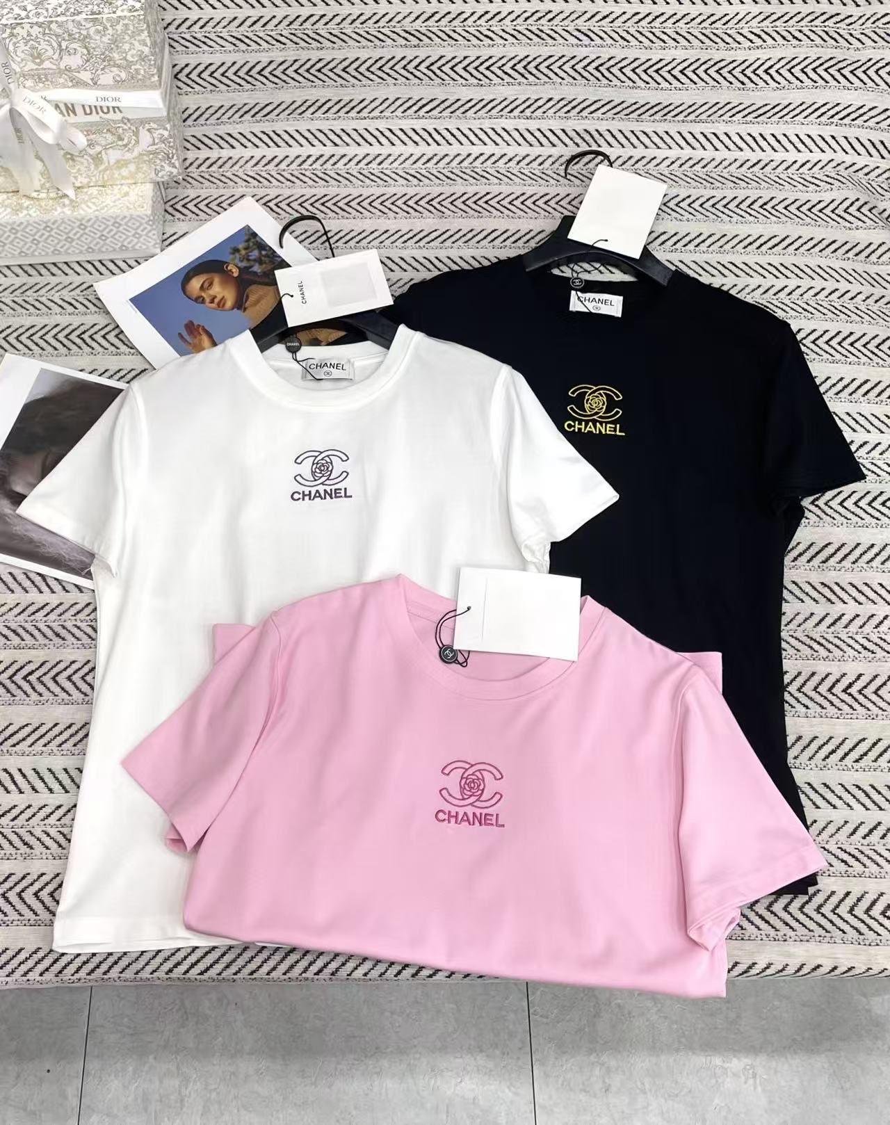 CHANE1 刺繍入りレターTシャツ【50％割引+送料無料】