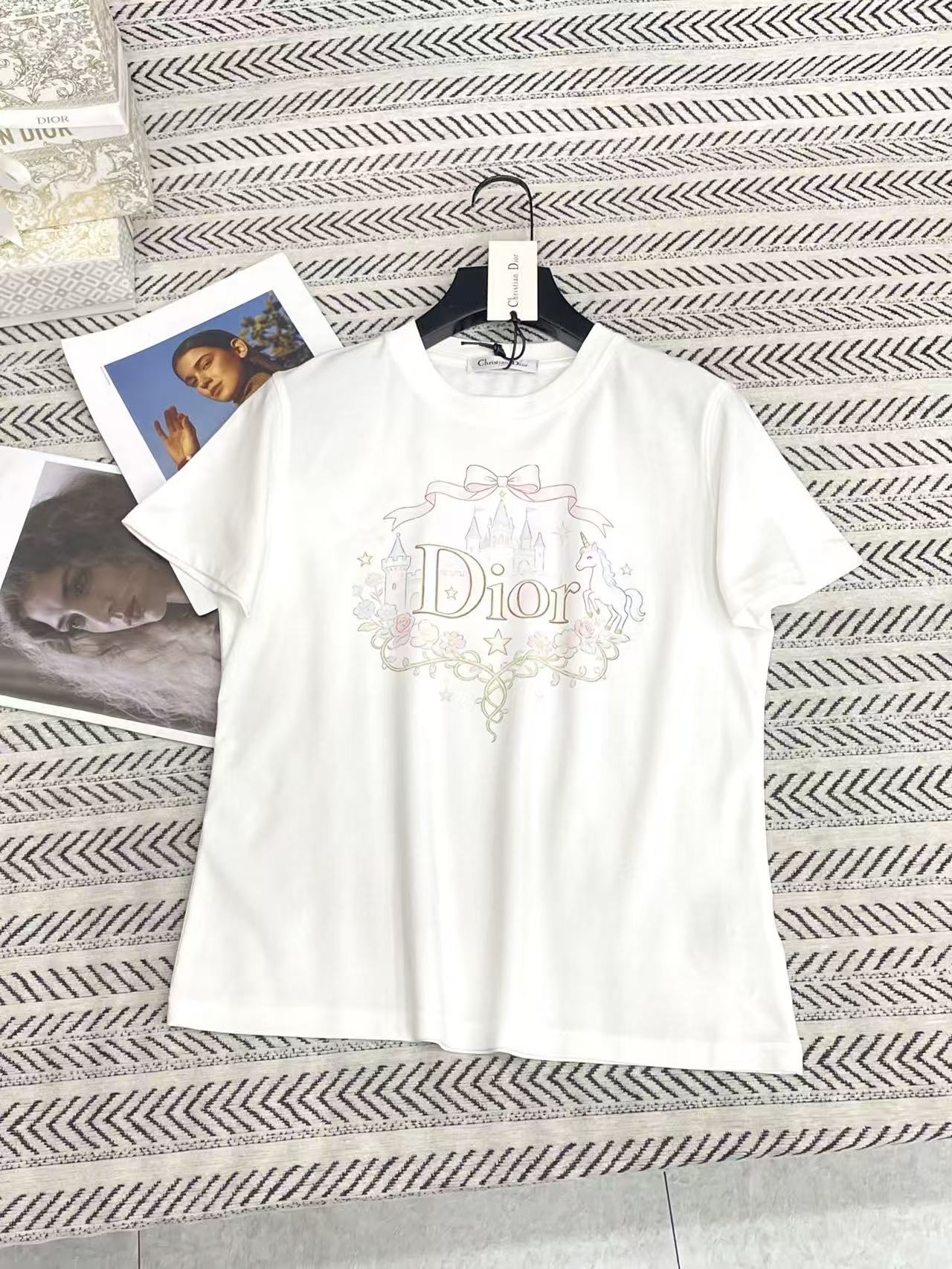 DI0Rお城とポニー柄Tシャツ【50％割引+送料無料】