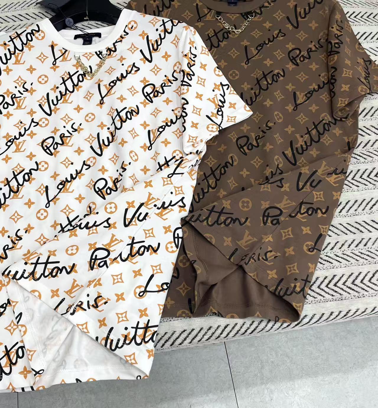 LV グラフィティプリントTシャツ【50％割引+送料無料】