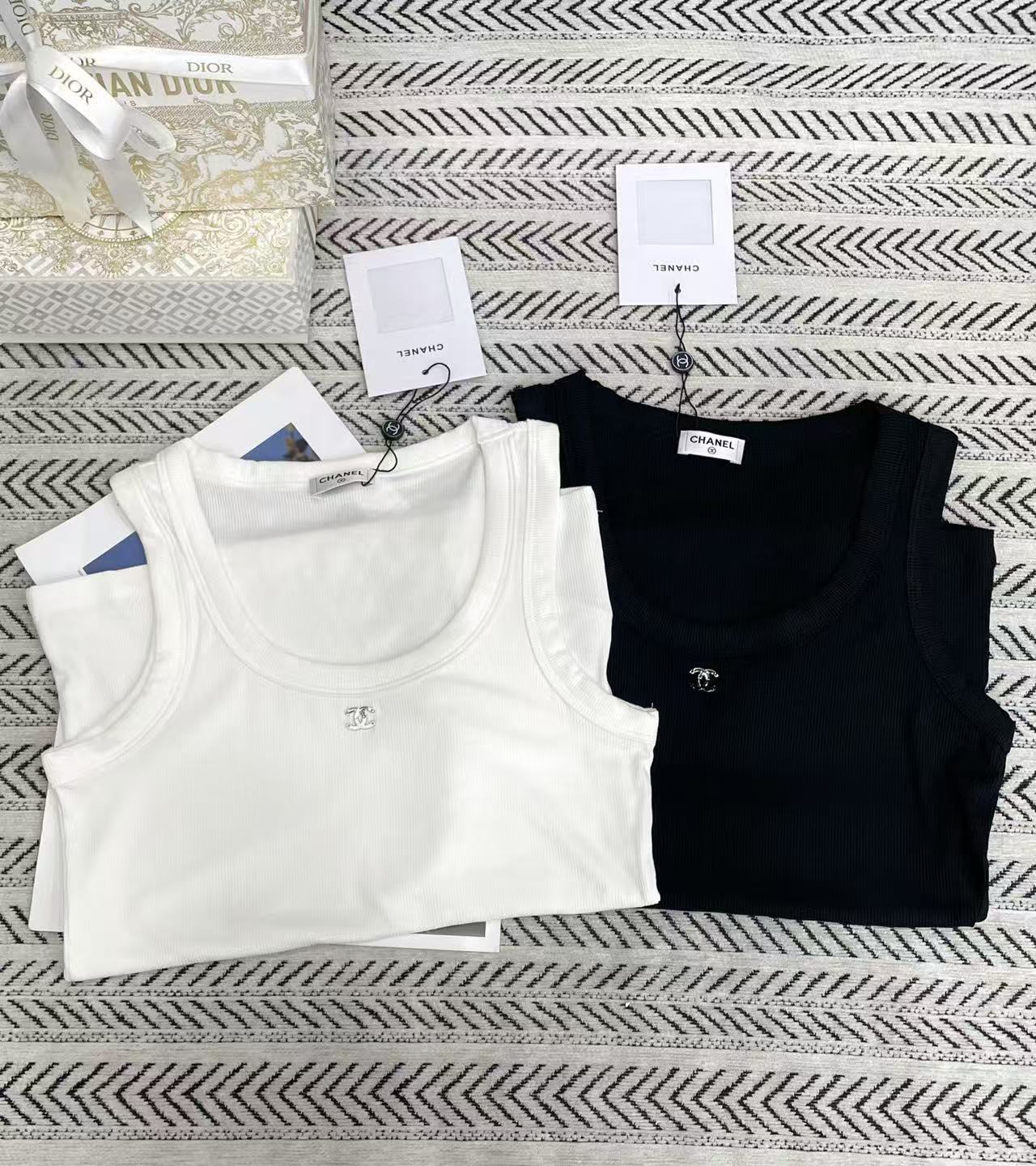 CHANE1 シンプルダブルCベストTシャツ【50％割引+送料無料】