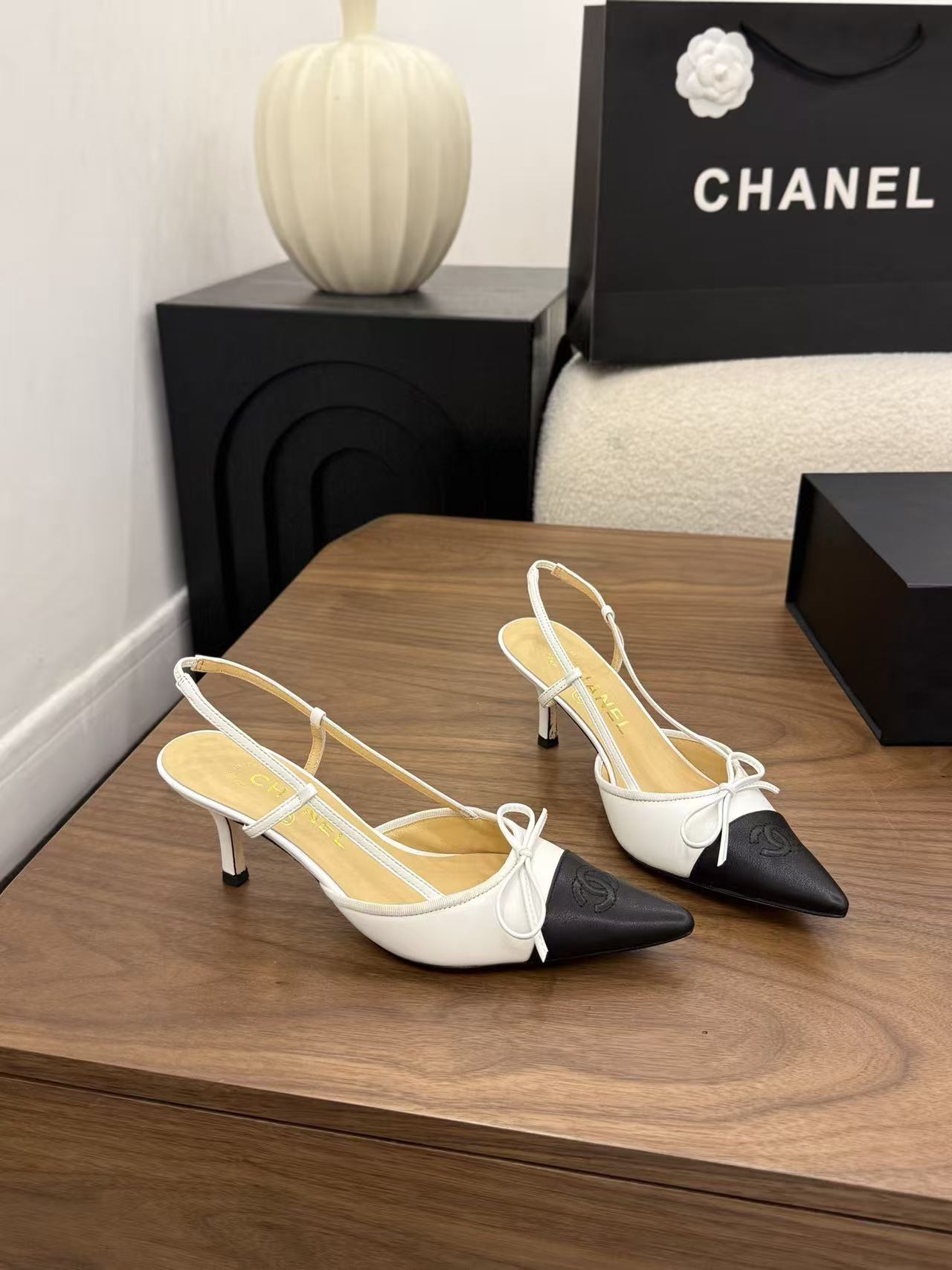 CHANE1 高品質蝶ネクタイレザーハイヒール【50％割引+送料無料】