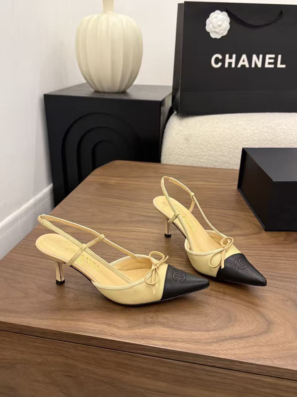 CHANE1 高品質蝶ネクタイレザーハイヒール【50％割引+送料無料】