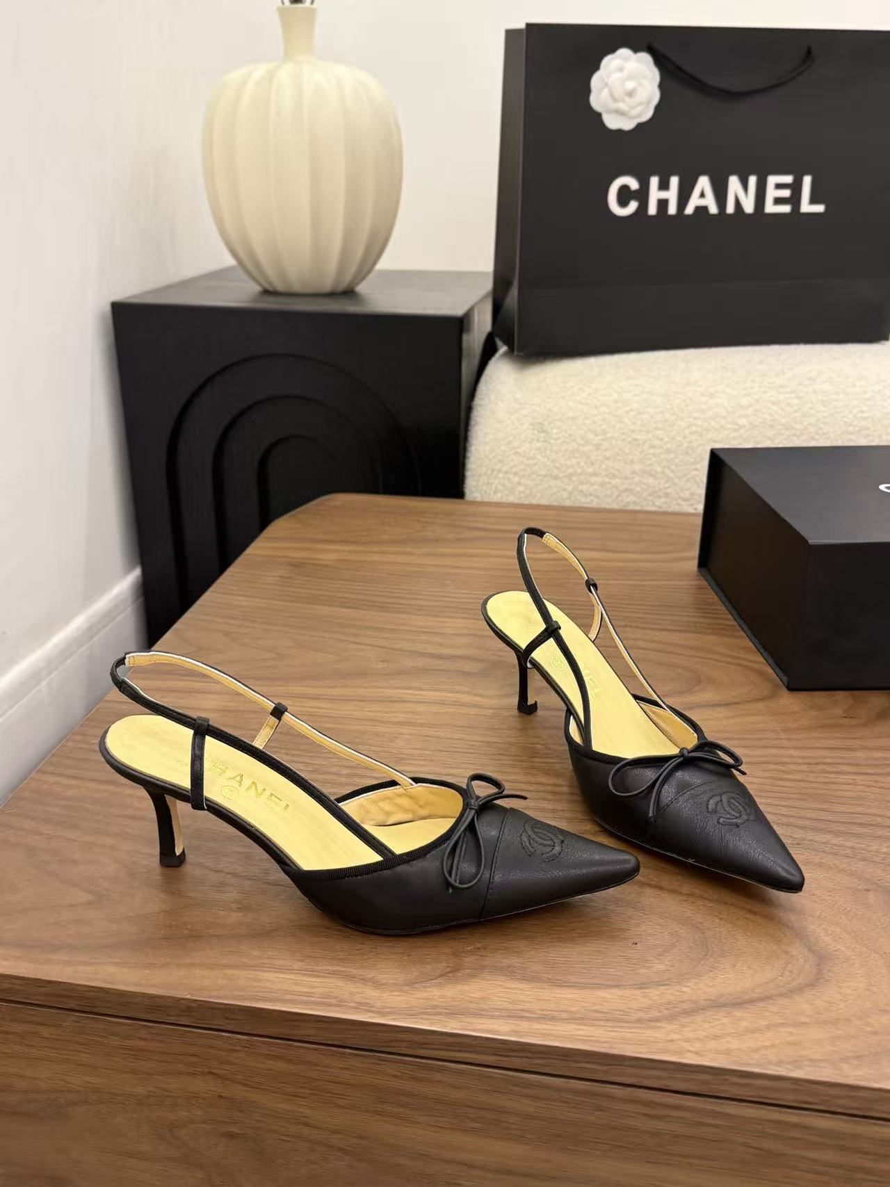 CHANE1 高品質蝶ネクタイレザーハイヒール【50％割引+送料無料】