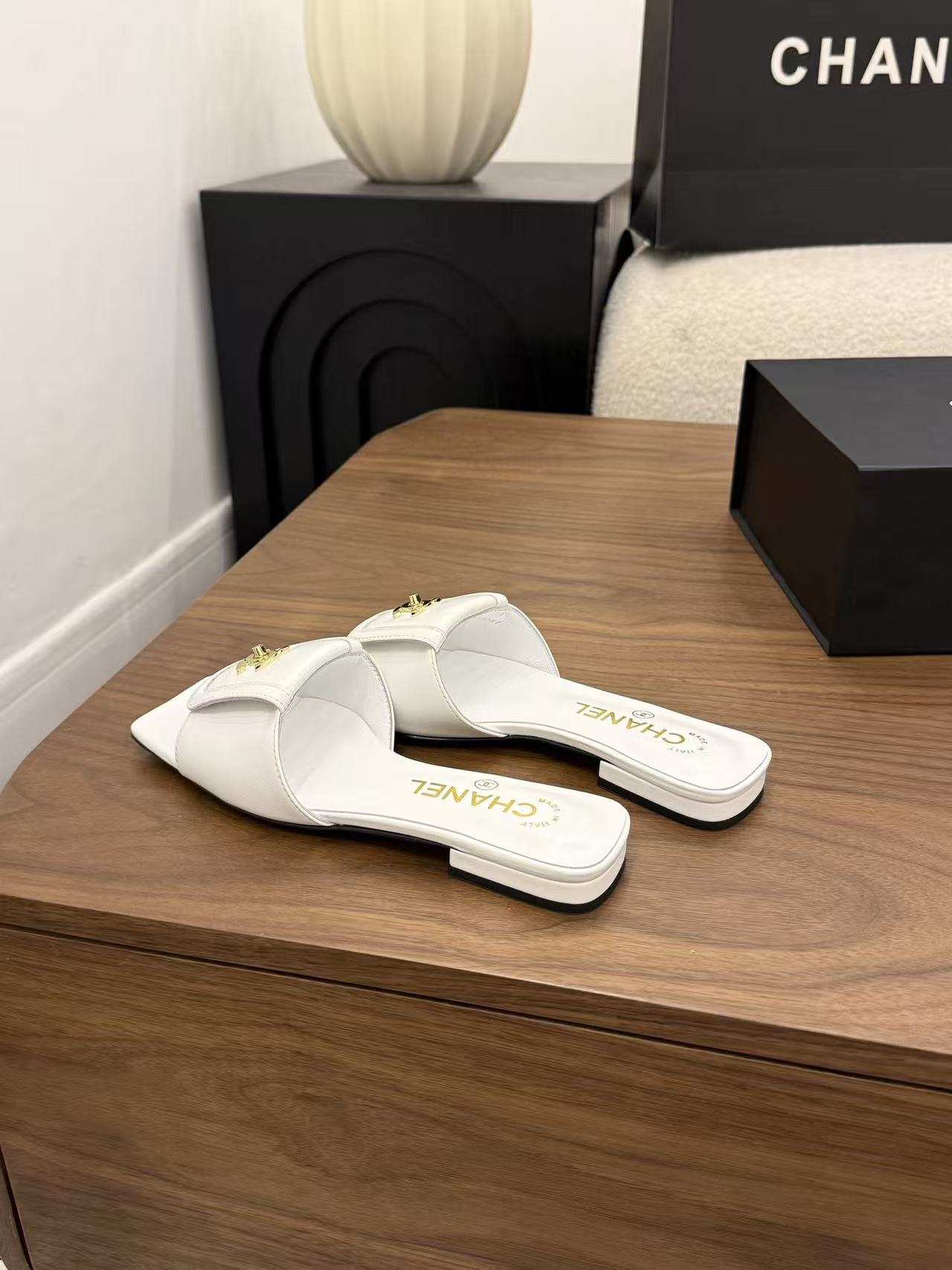 CHANE1 高品質ダブルCシープスキンスリッパ【50％割引+送料無料】