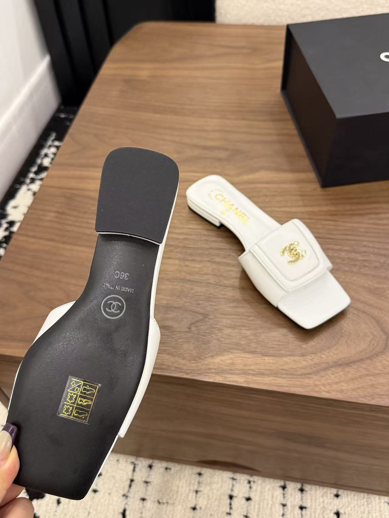 CHANE1 高品質ダブルCシープスキンスリッパ【50％割引+送料無料】