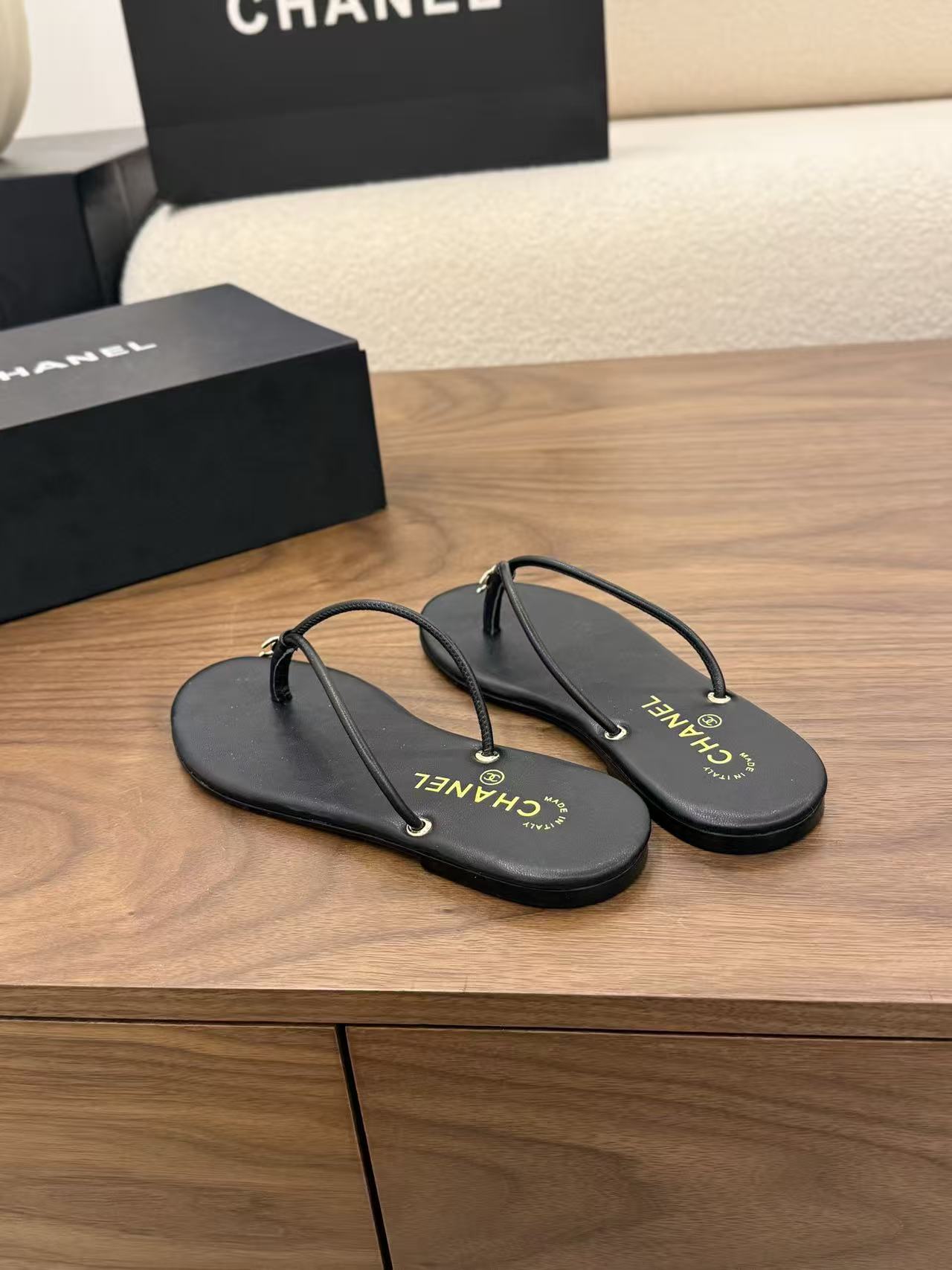 CHANE1 高品質シンプルダブルCスリッパ【50％割引+送料無料】