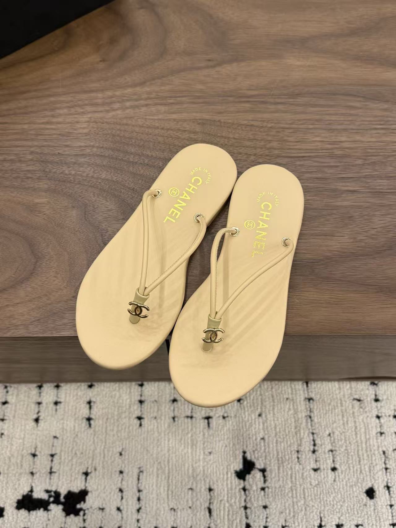 CHANE1 高品質シンプルダブルCスリッパ【50％割引+送料無料】