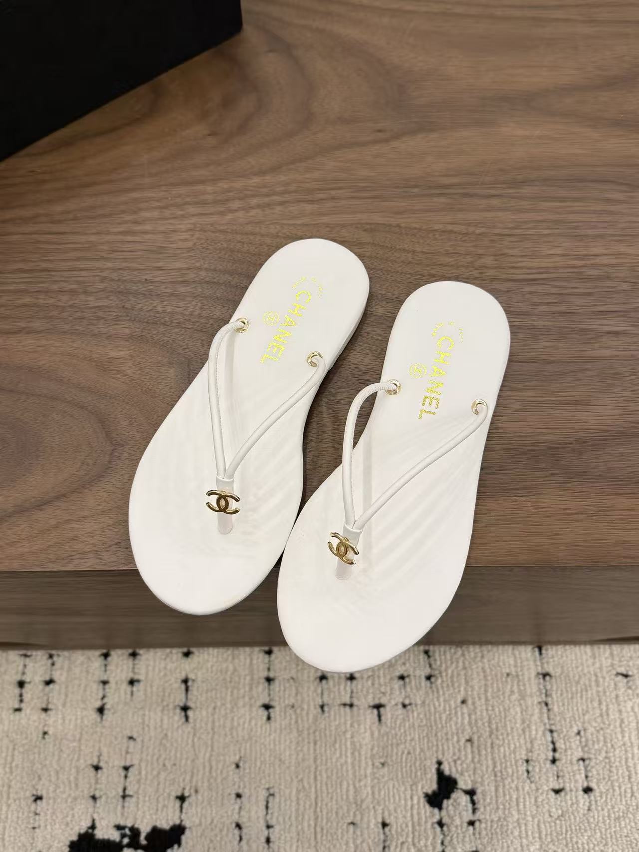 CHANE1 高品質シンプルダブルCスリッパ【50％割引+送料無料】